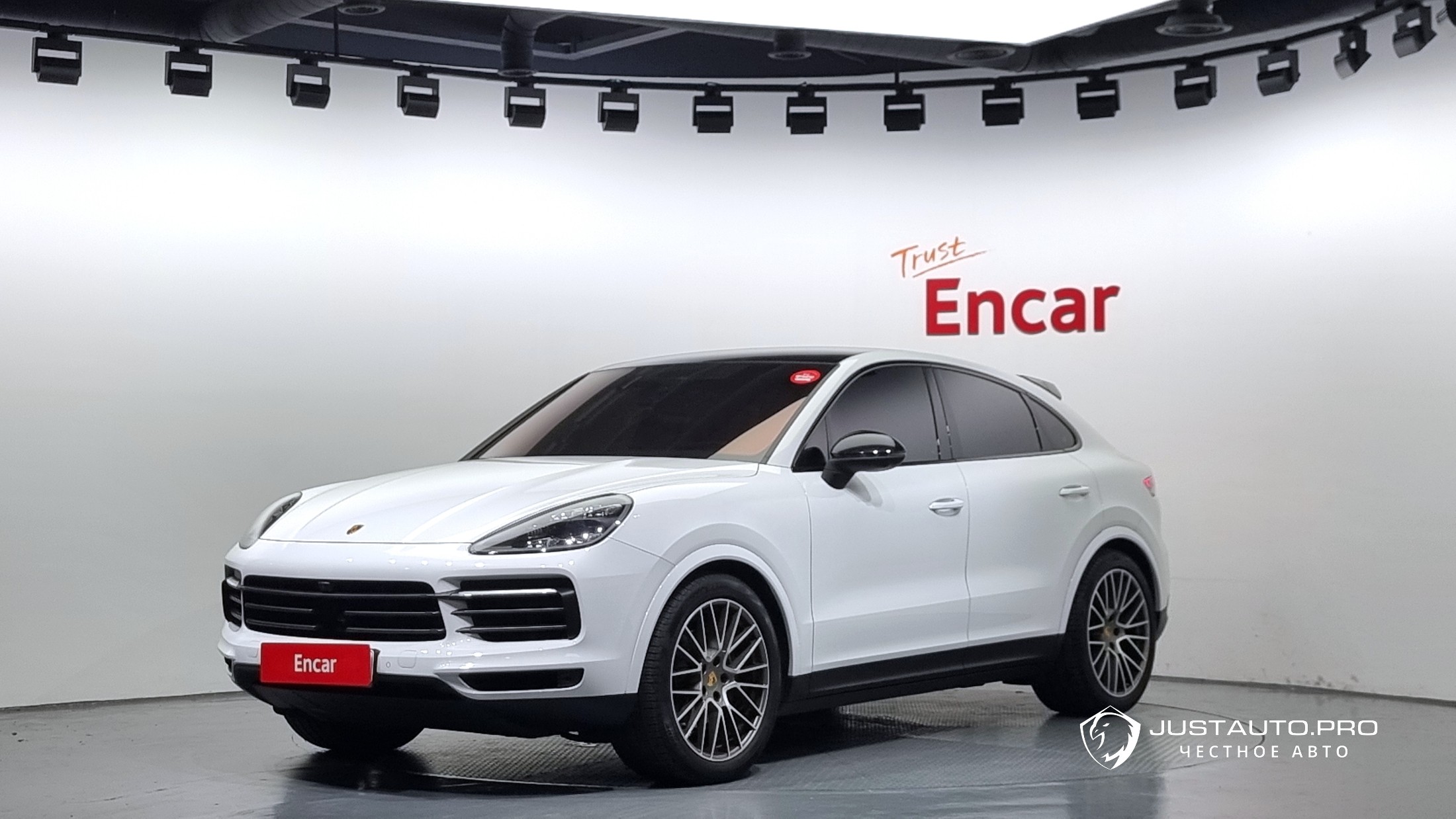 Автомобиль Porsche Cayenne
