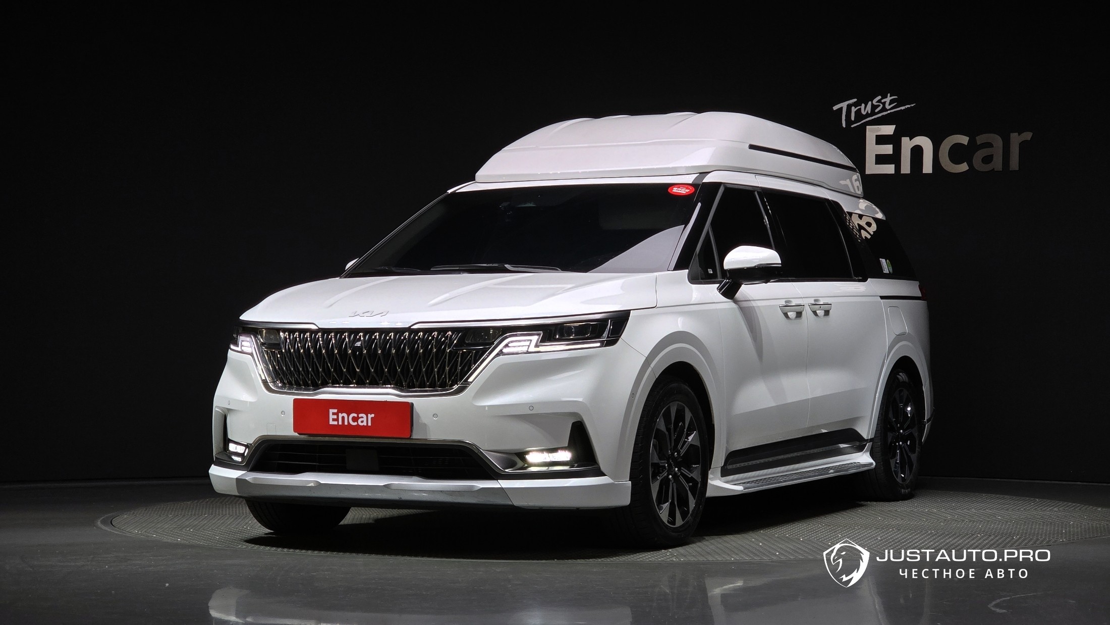 Автомобиль Kia Canival