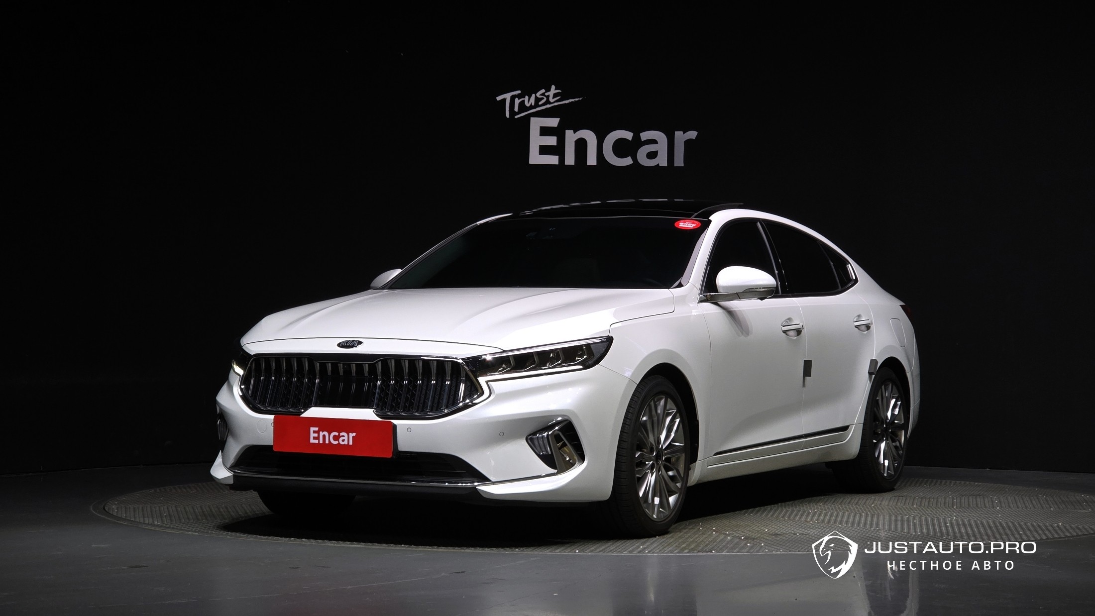 Автомобиль Kia K7