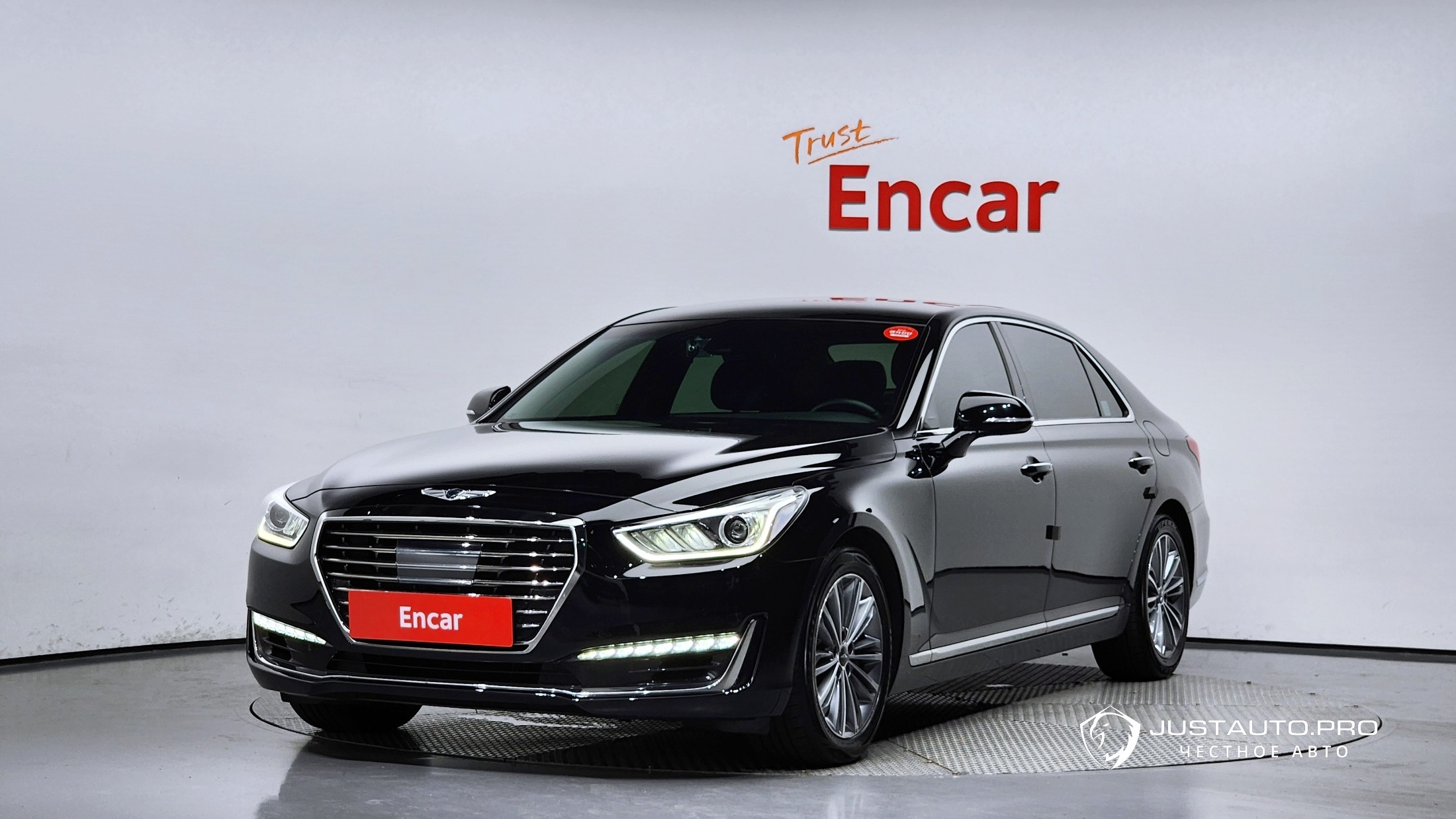 Автомобиль Genesis EQ900