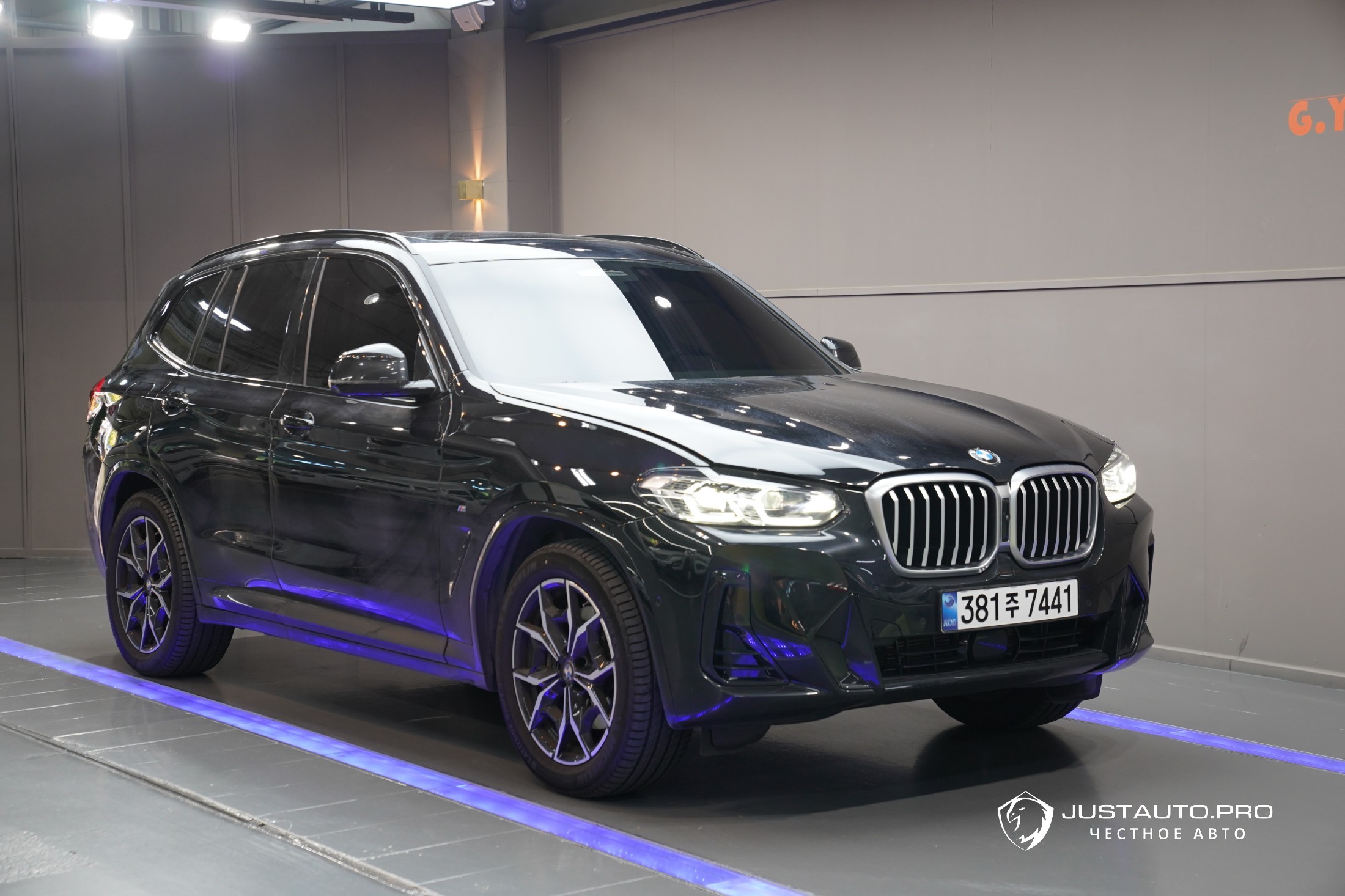 Автомобиль BMW X3