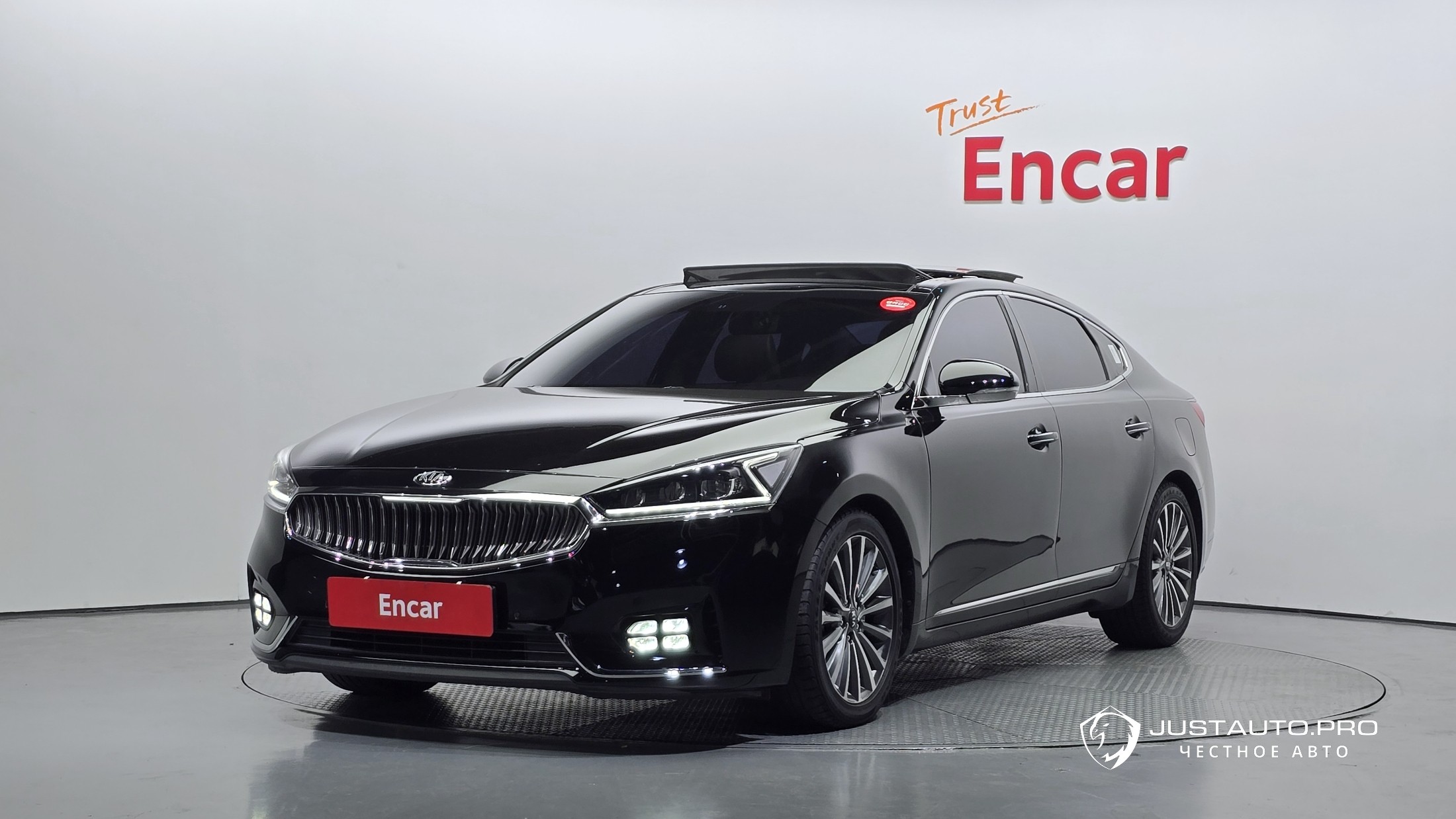 Автомобиль Kia K7