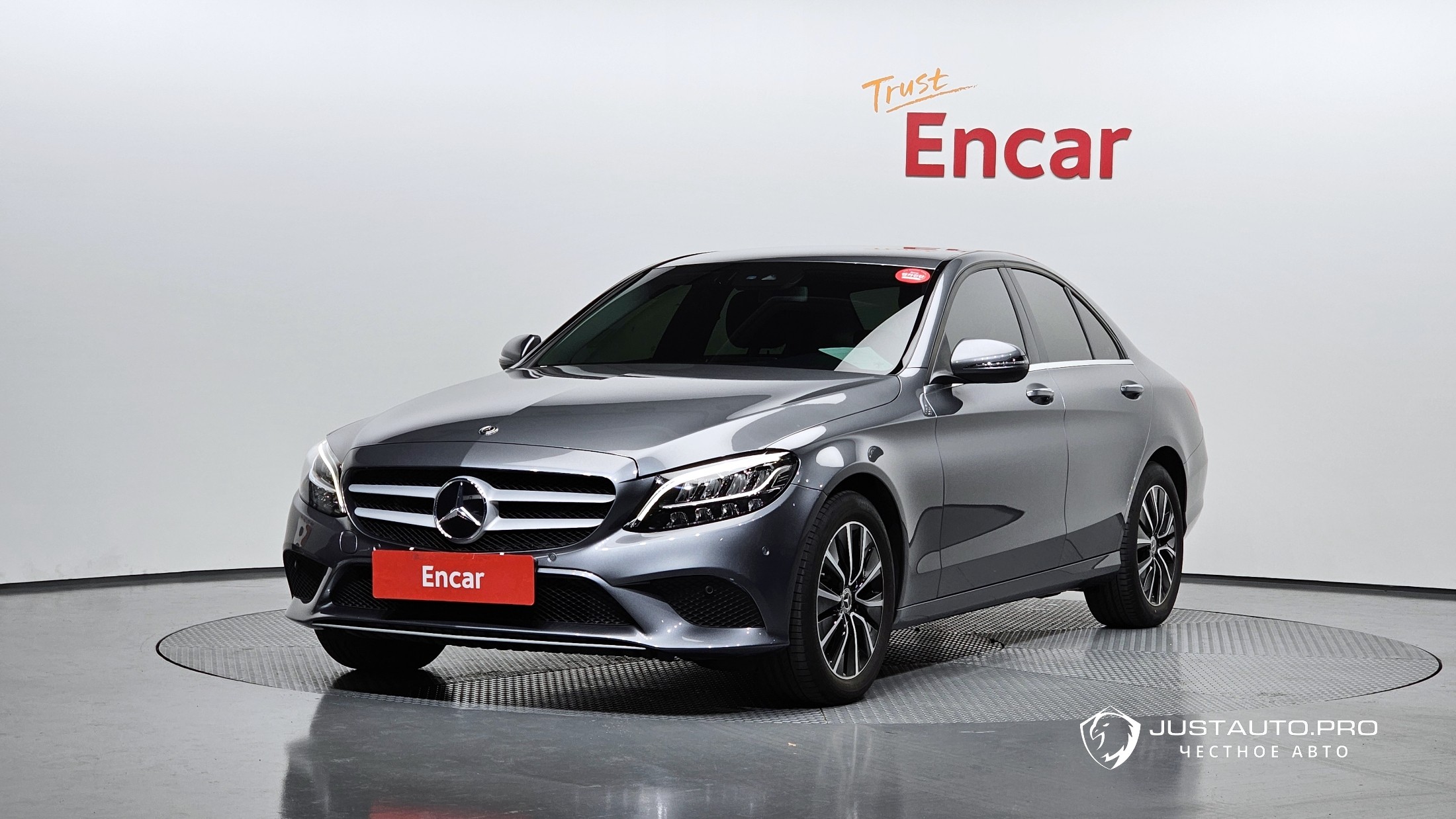 Автомобиль Mercedes-Benz C-Class