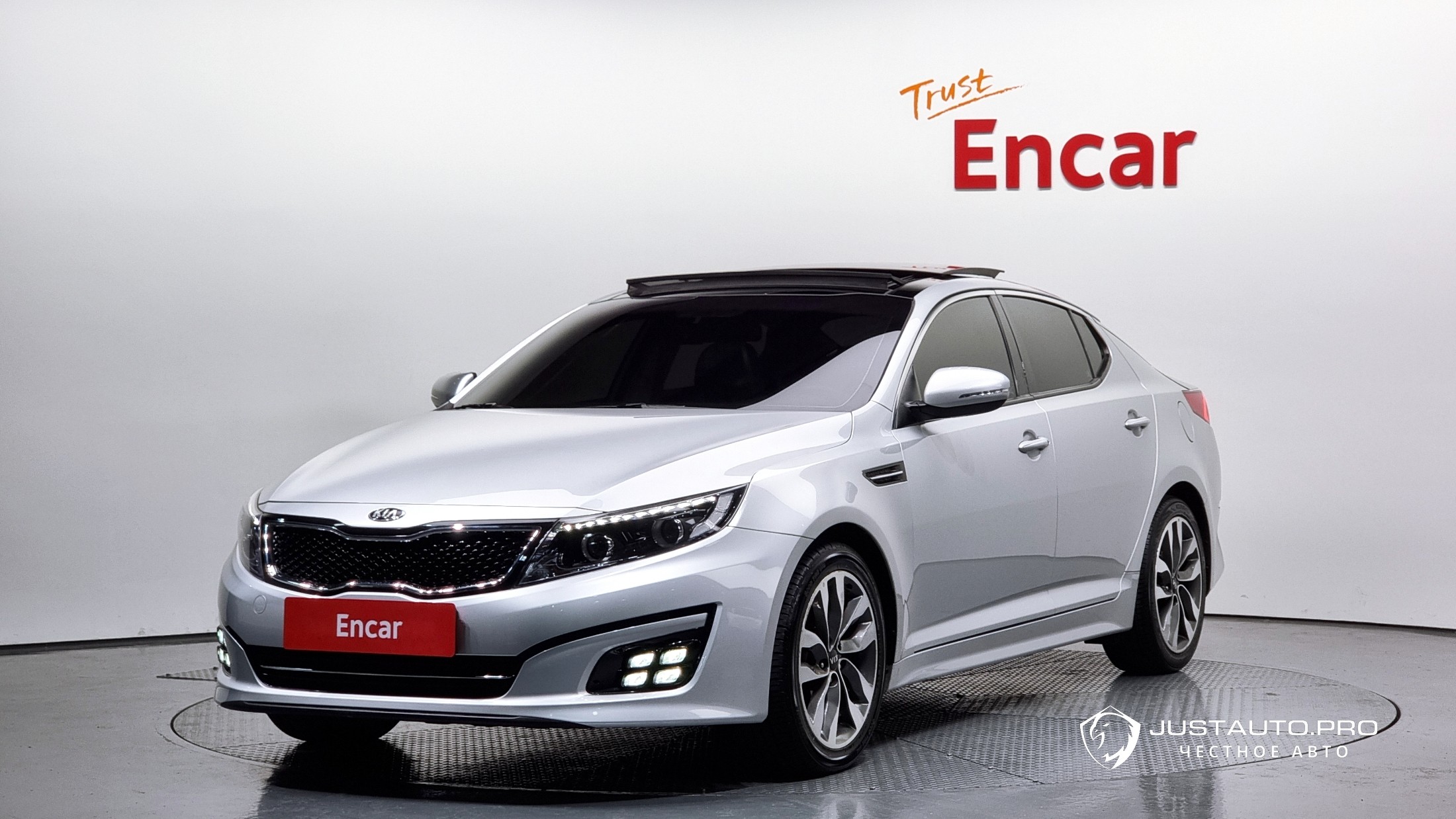 Автомобиль Kia K5