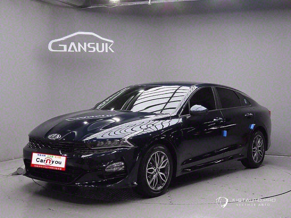 Автомобиль Kia K5