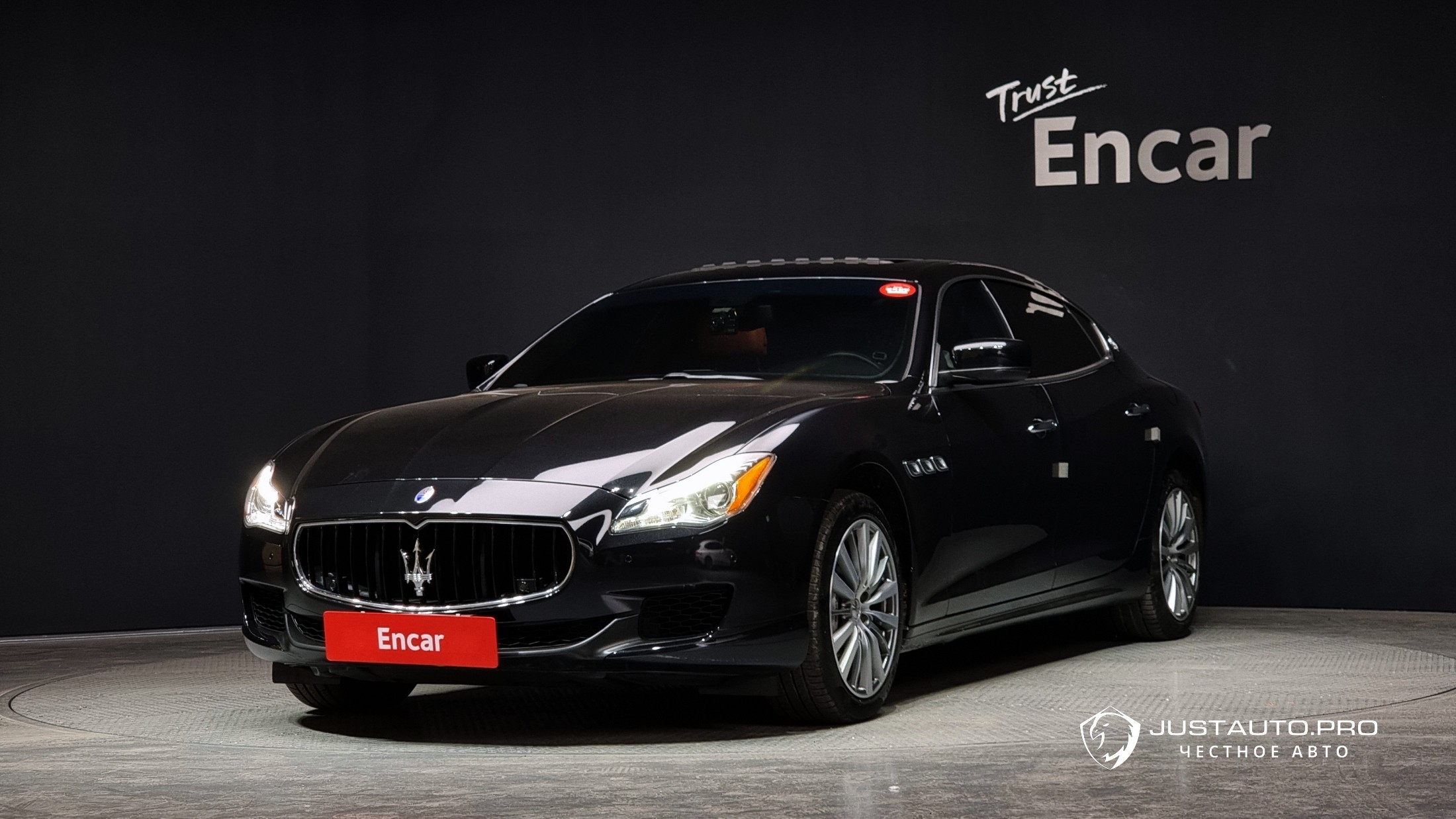 Автомобиль Maserati Quattroporte