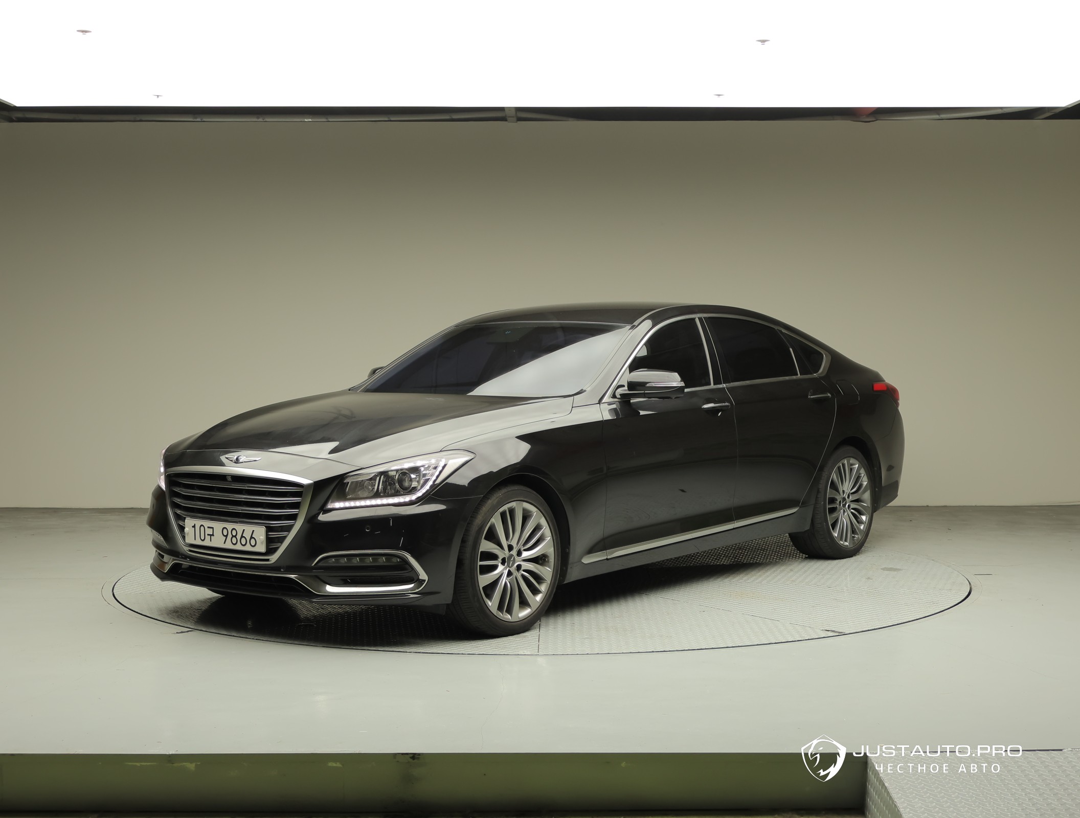 Автомобиль Genesis G80