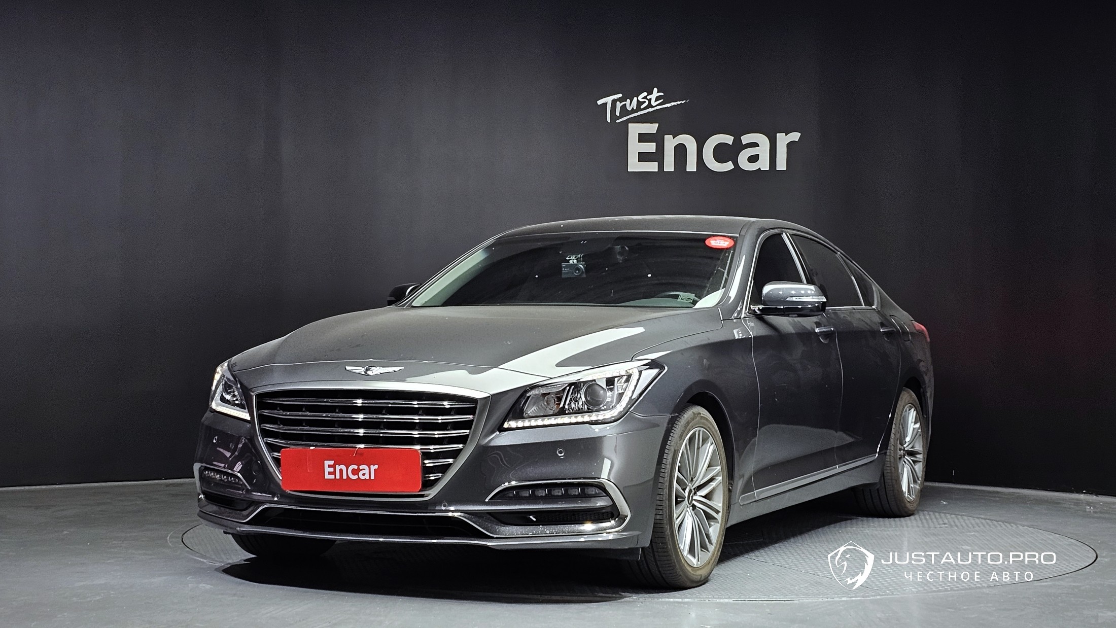 Автомобиль Genesis G80