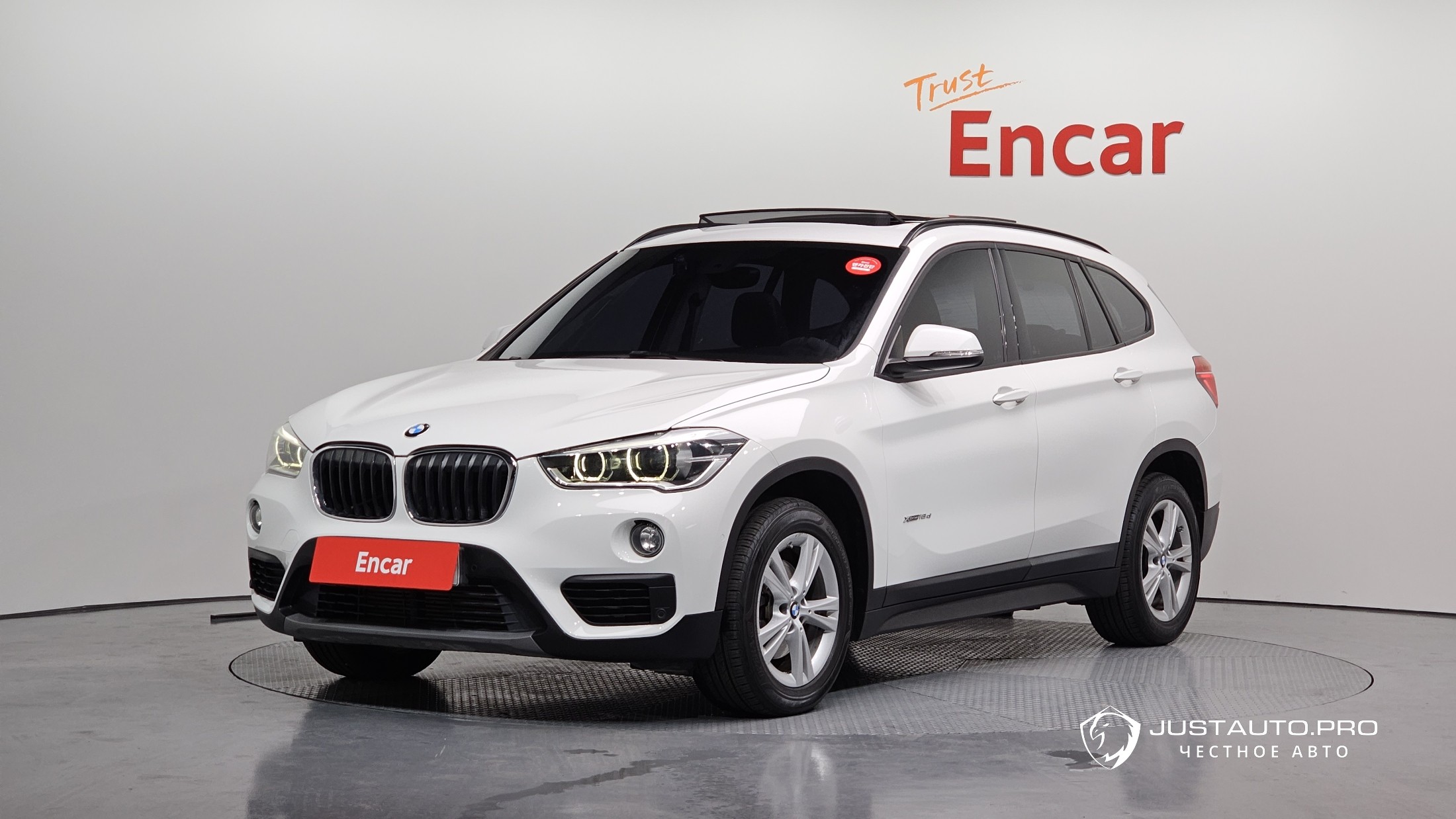 Автомобиль BMW X1