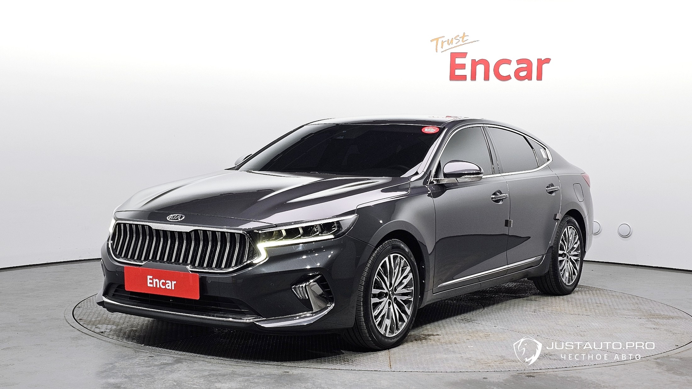 Автомобиль Kia K7