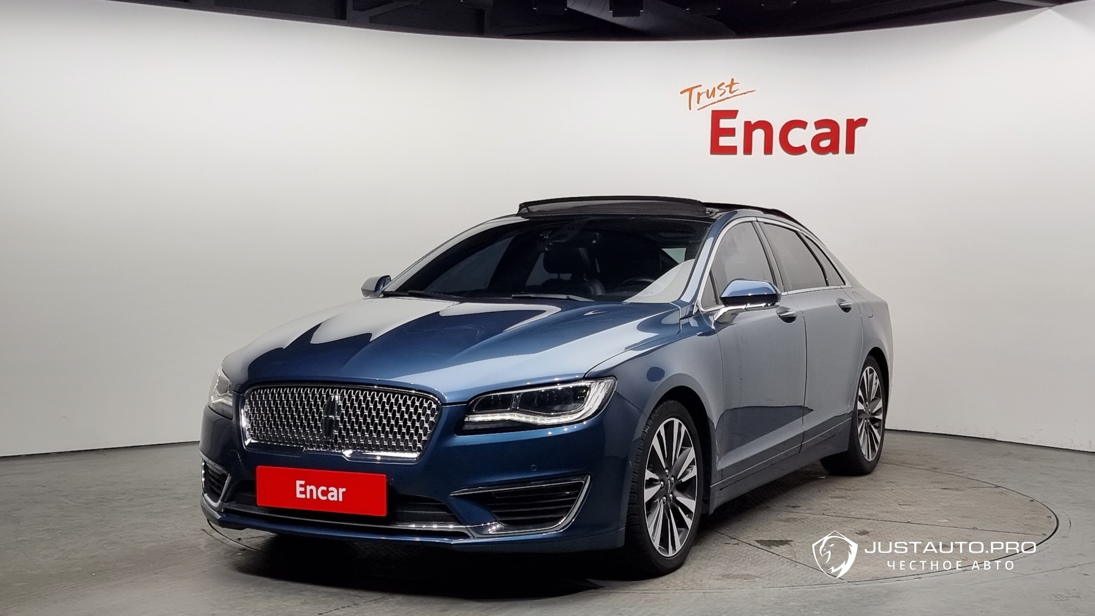 Автомобиль Lincoln MKZ