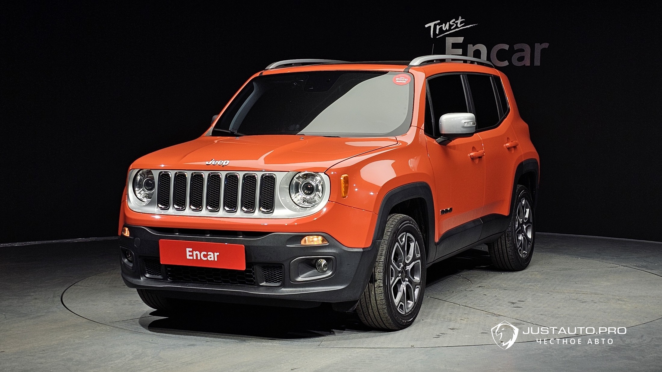 Автомобиль Jeep Renegade
