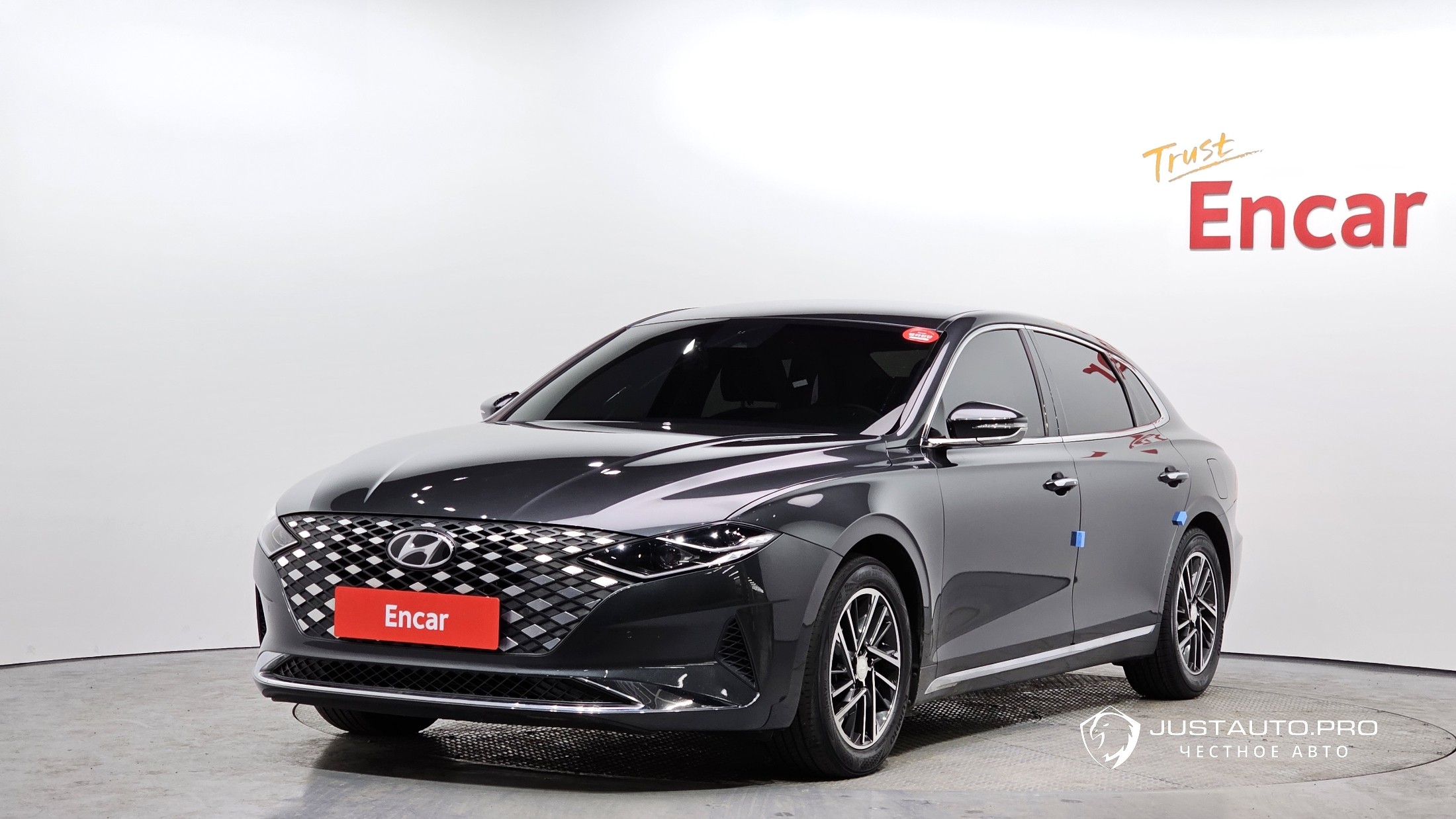 Автомобиль Hyundai Grandeur