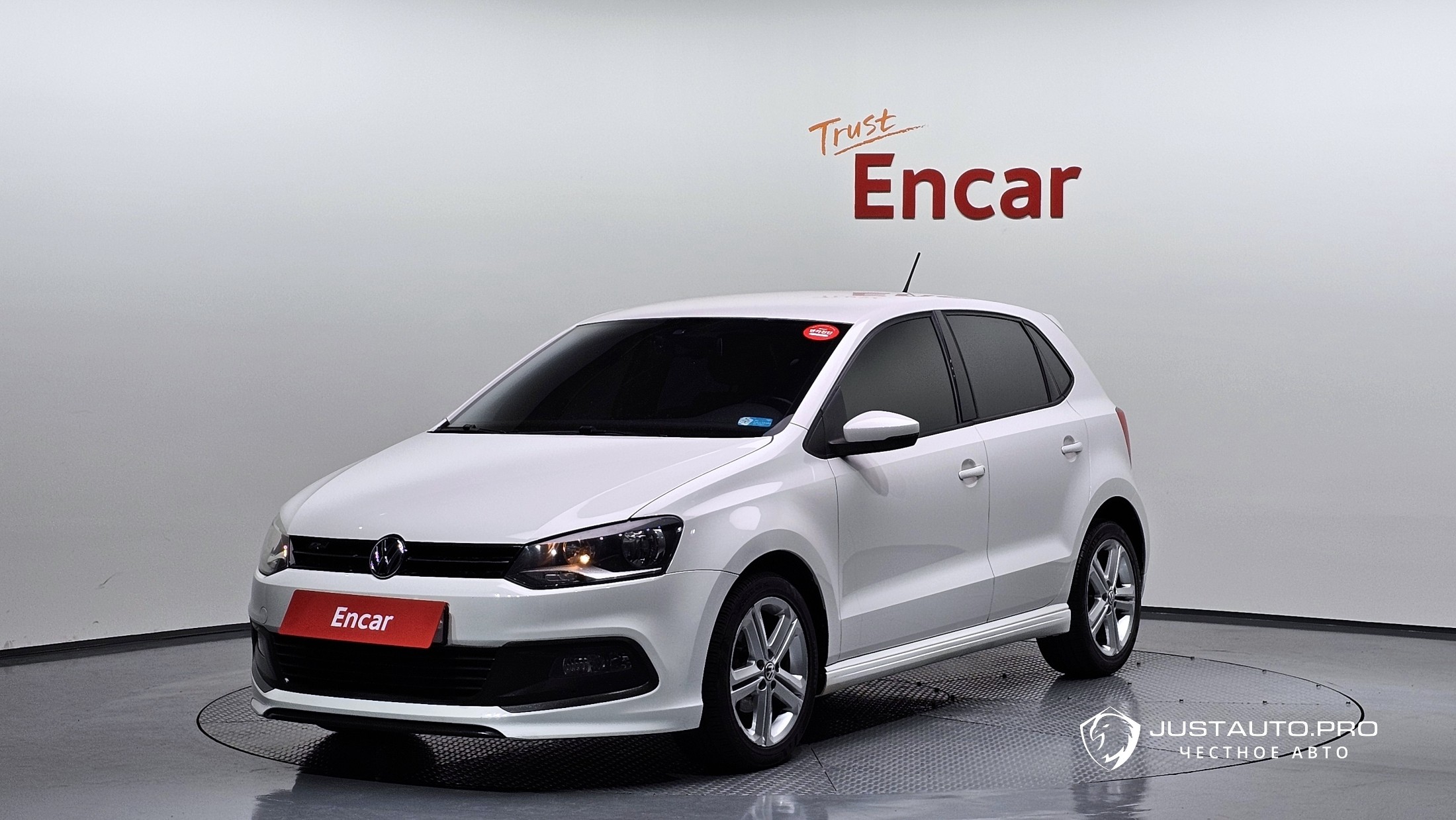 Автомобиль Volkswagen Polo