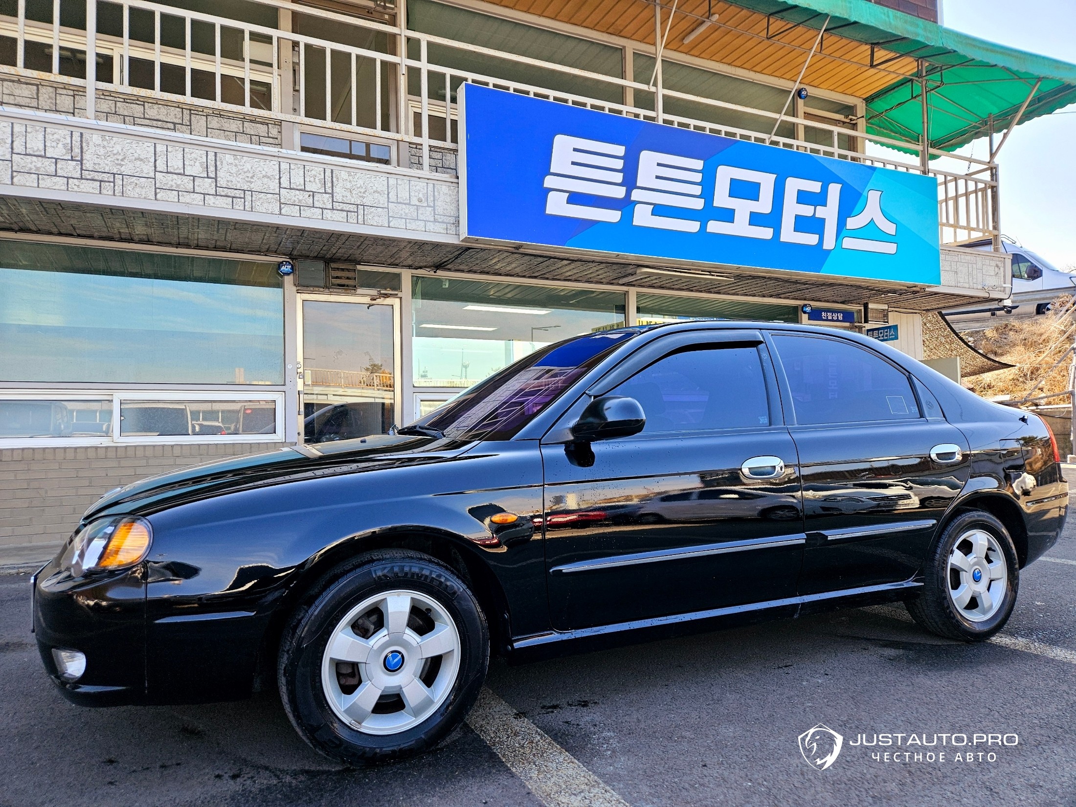 Автомобиль Kia Spectra