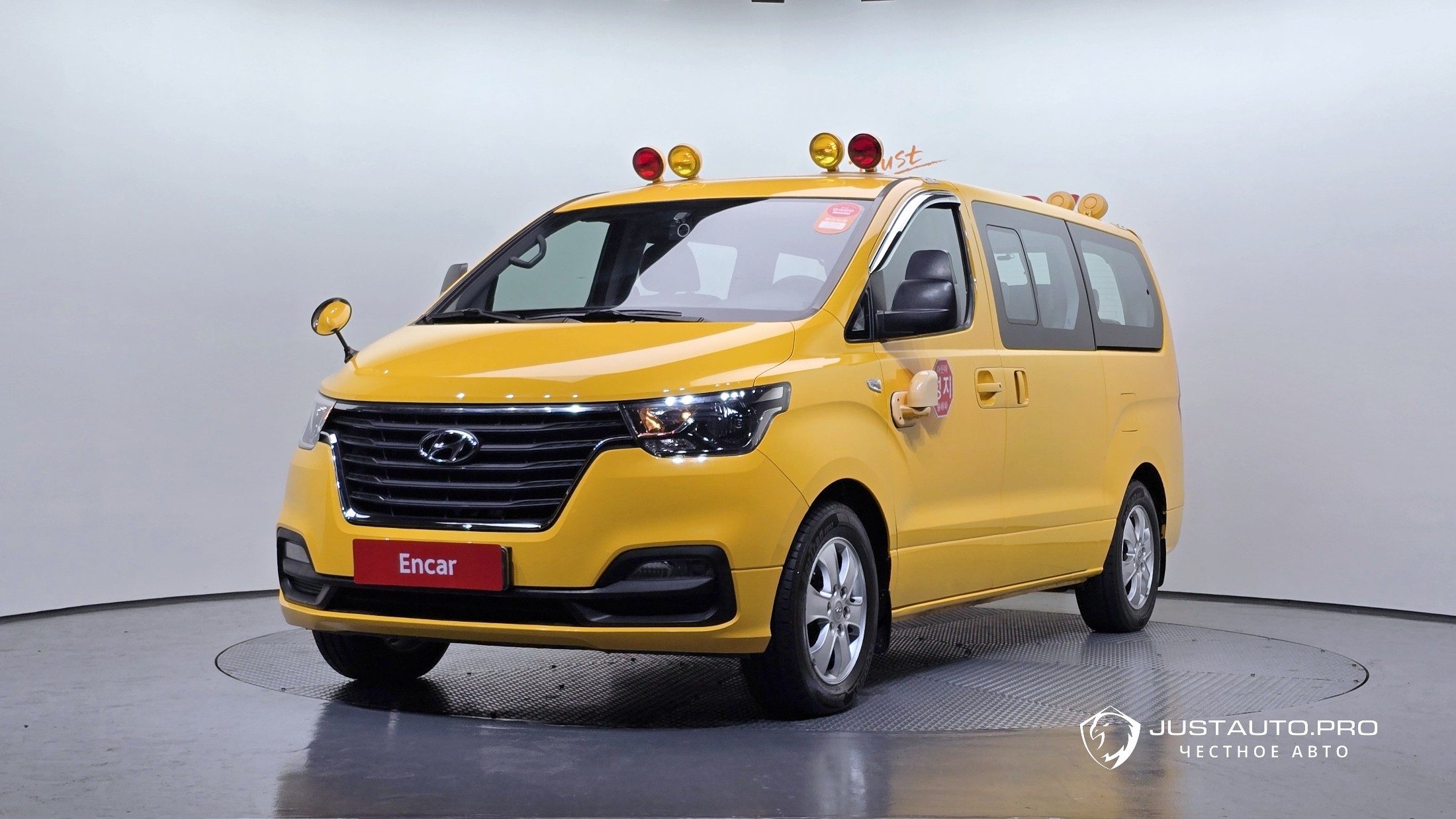 Автомобиль Hyundai Starex