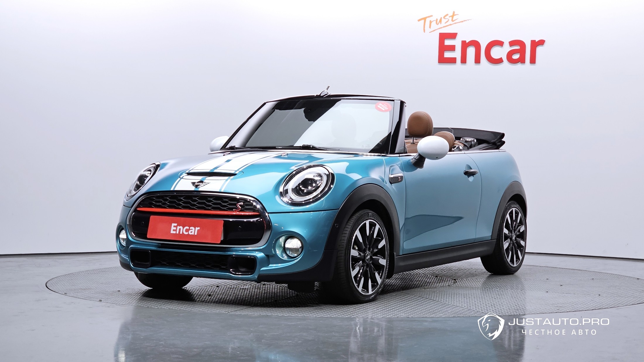 Автомобиль Mini Cooper Convertible
