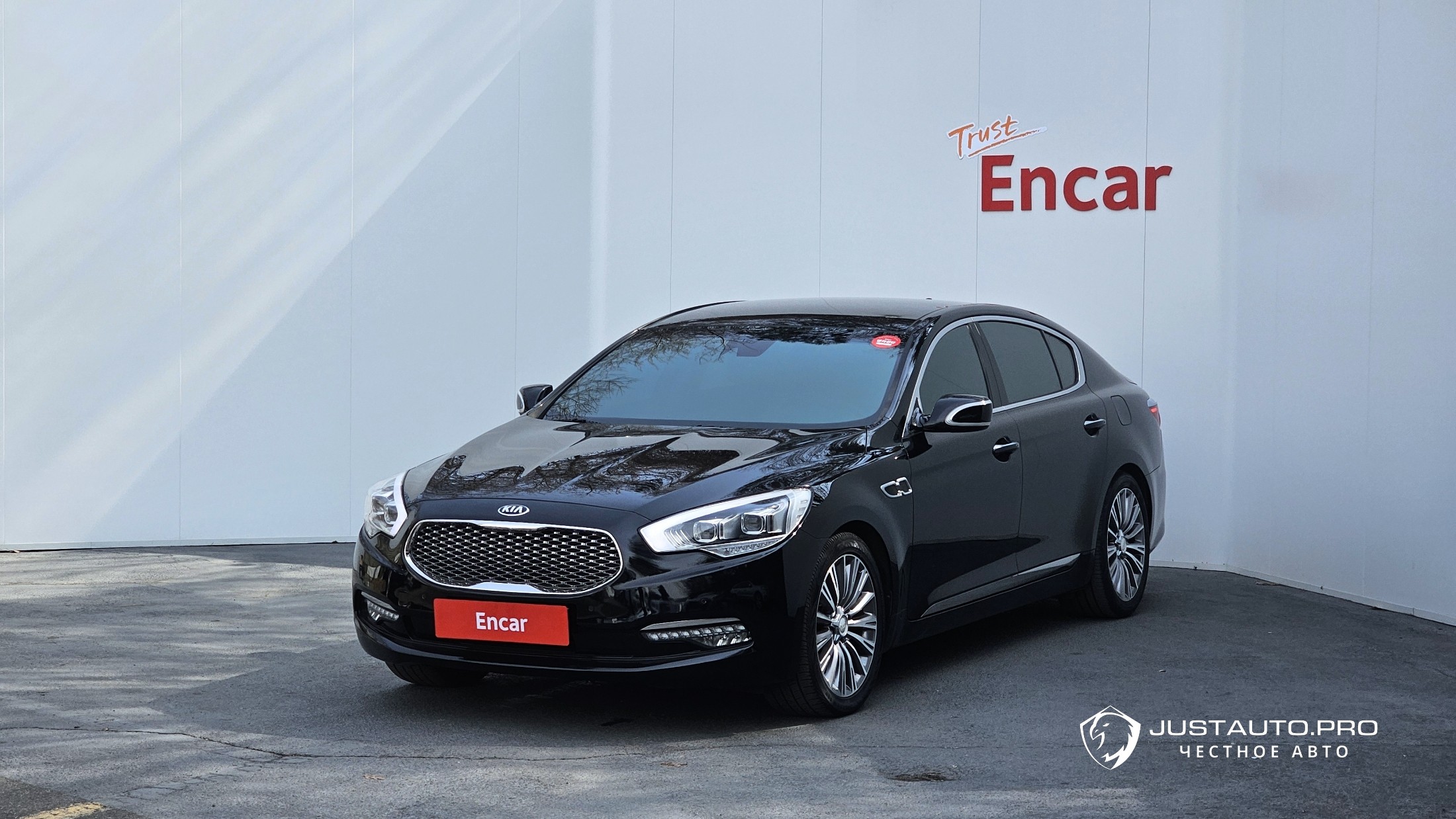 Автомобиль Kia K9
