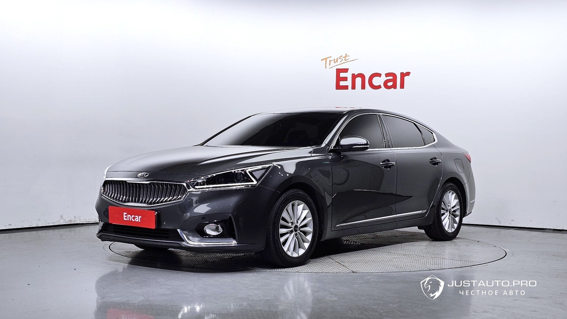 Автомобиль Kia K7