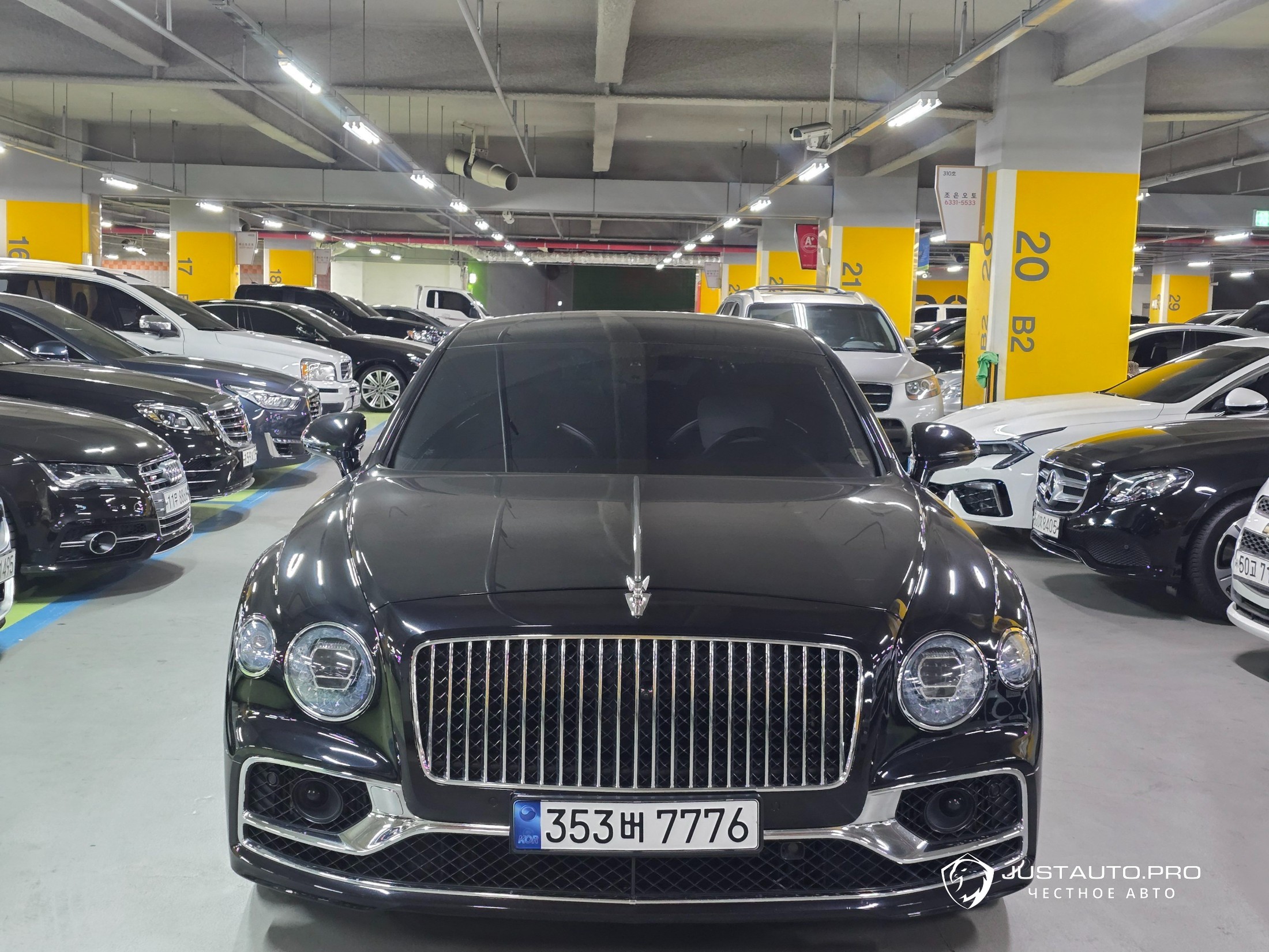 Автомобиль Bentley Flying Spur