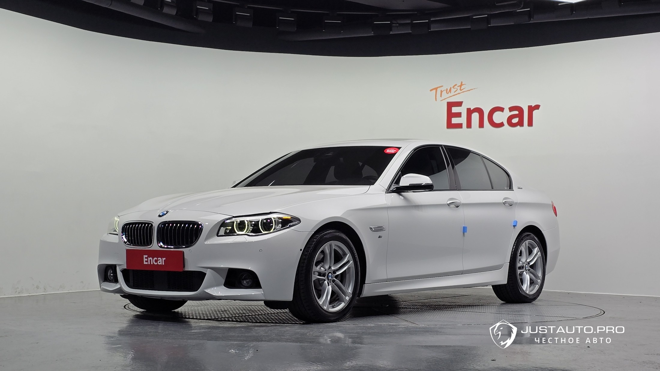 Автомобиль BMW 5-Series