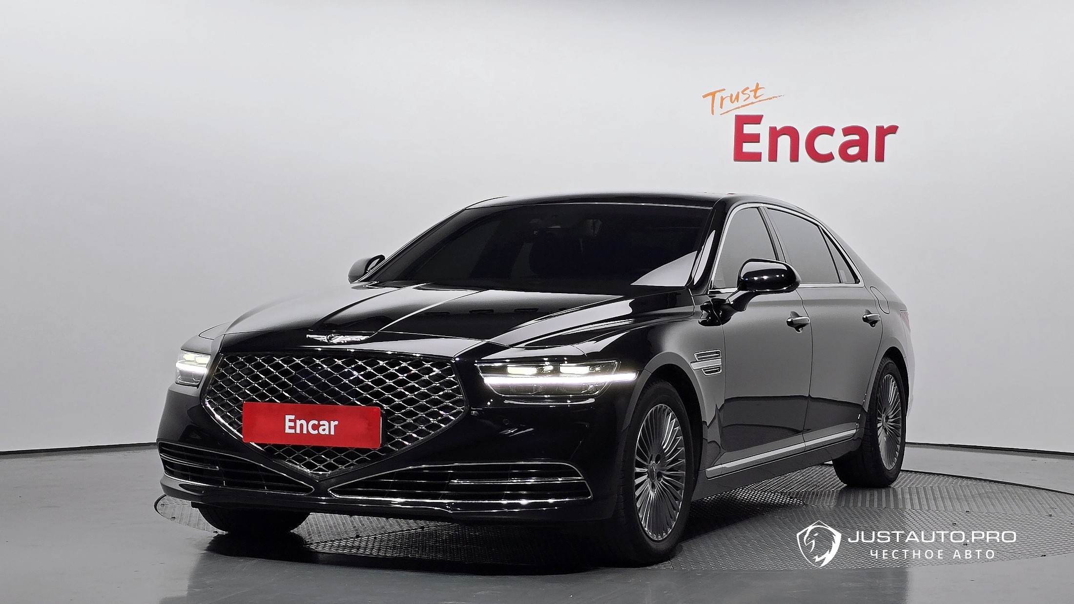 Автомобиль Genesis G90