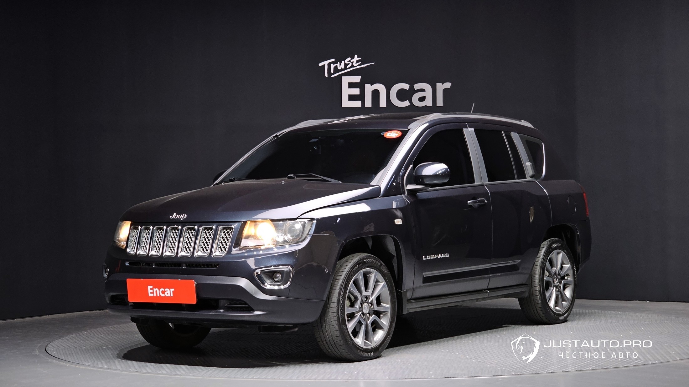 Автомобиль Jeep Compass