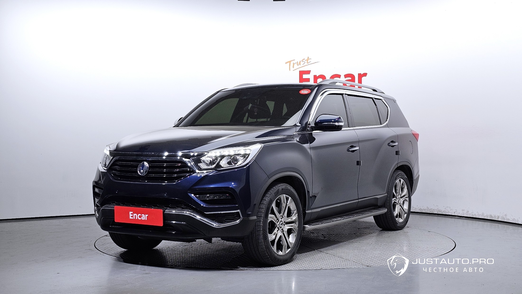 Автомобиль KG_Mobility_Ssangyong Rexton