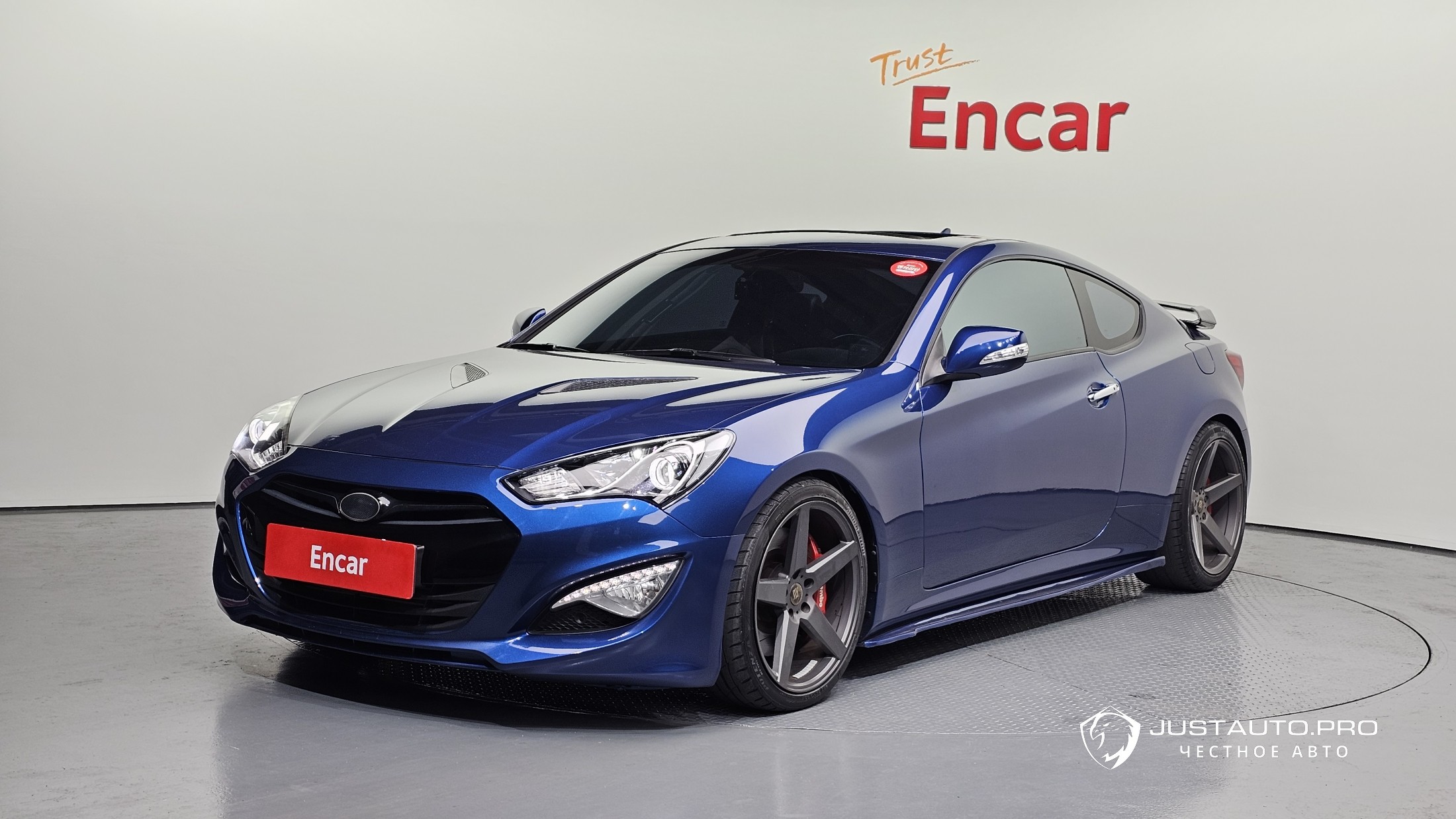 Автомобиль Hyundai Genesis