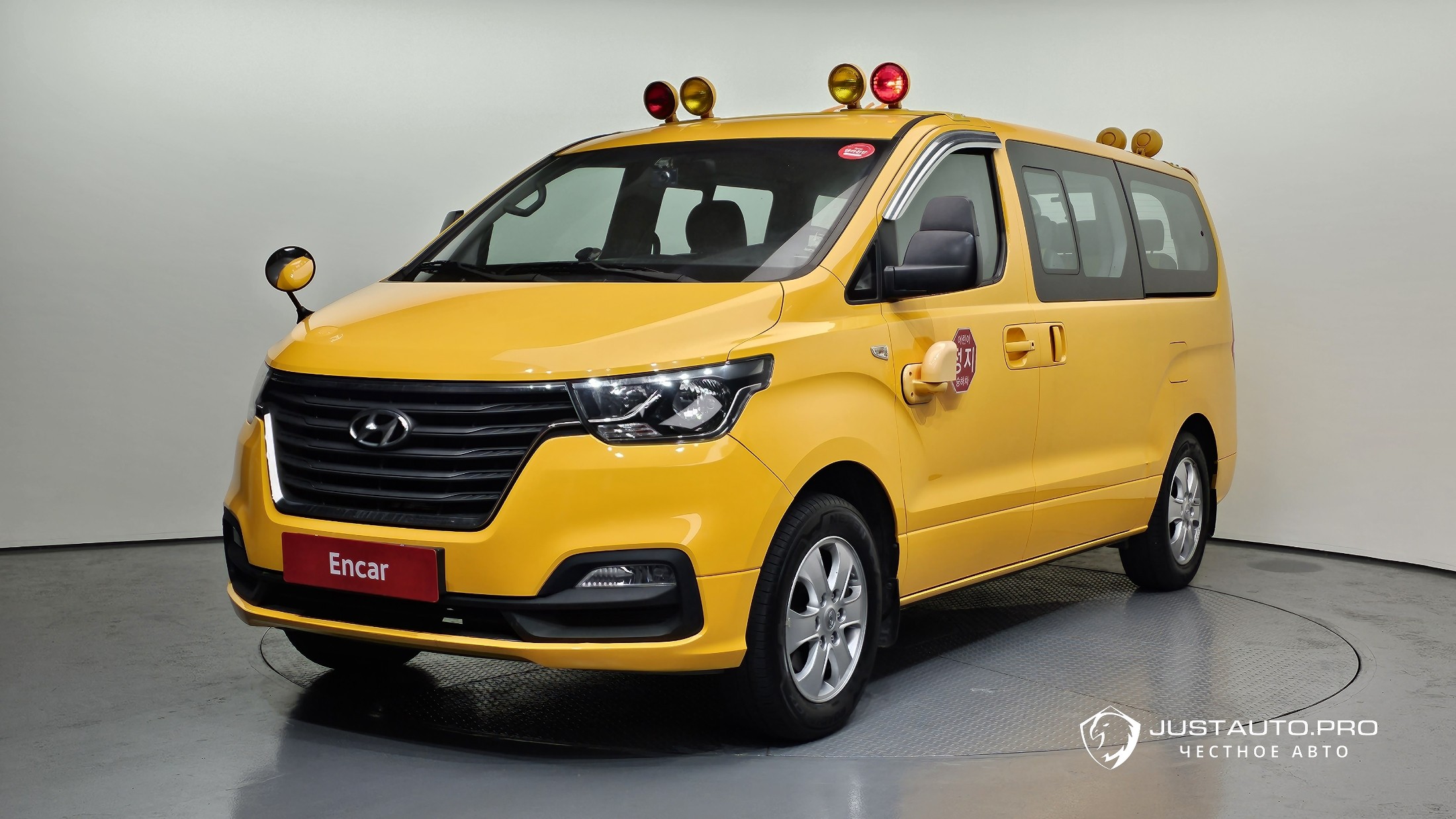 Автомобиль Hyundai Starex