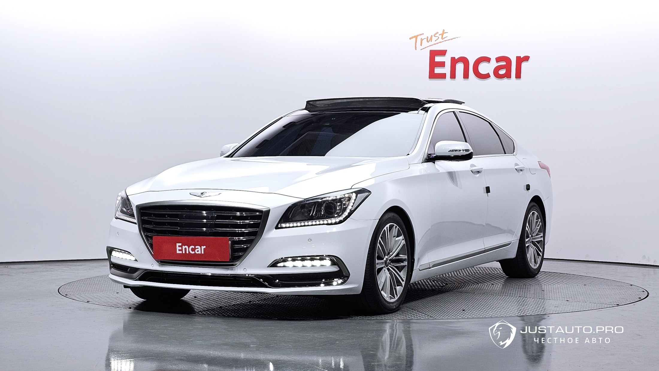 Автомобиль Genesis G80