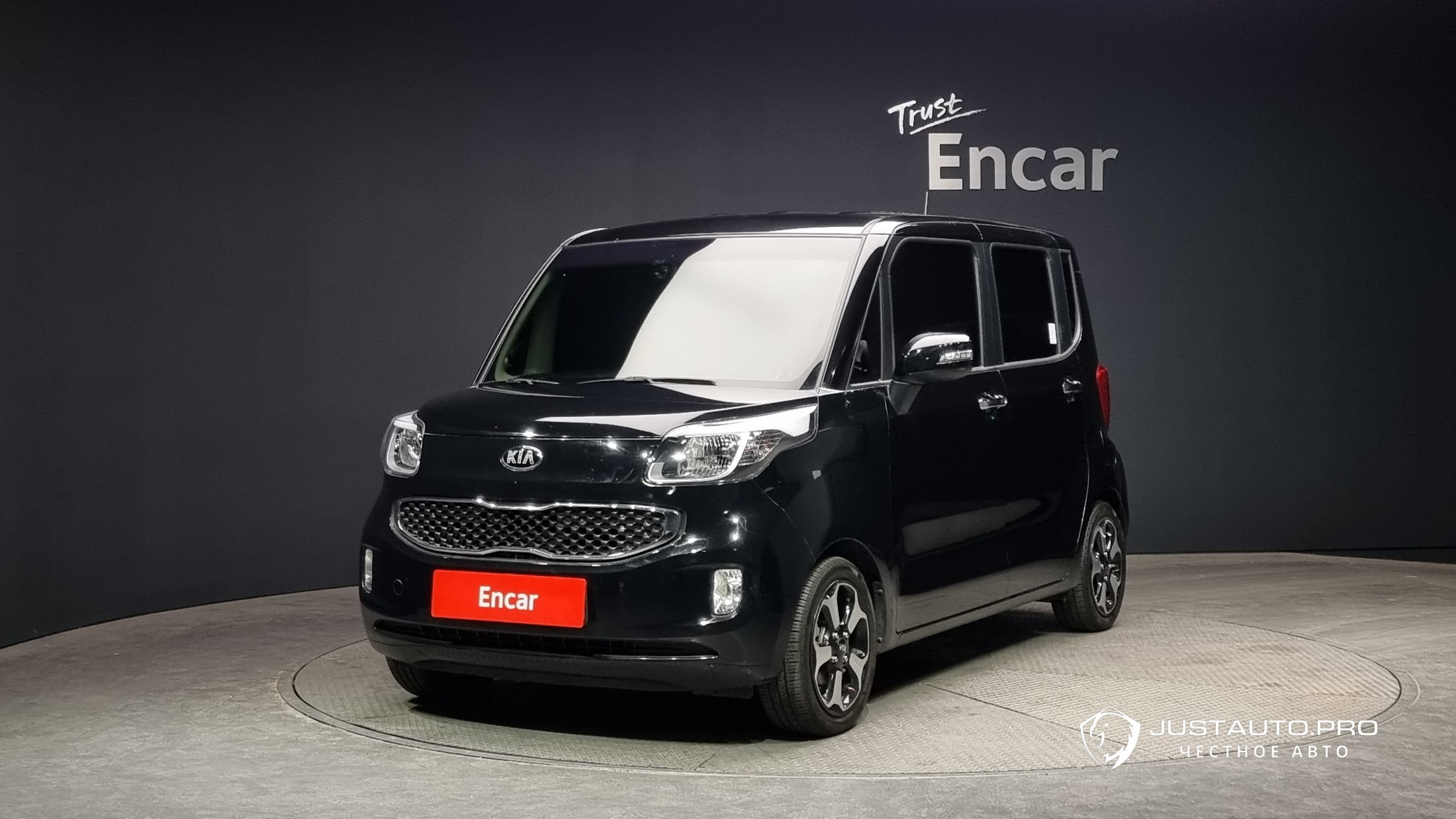Автомобиль Kia RAY