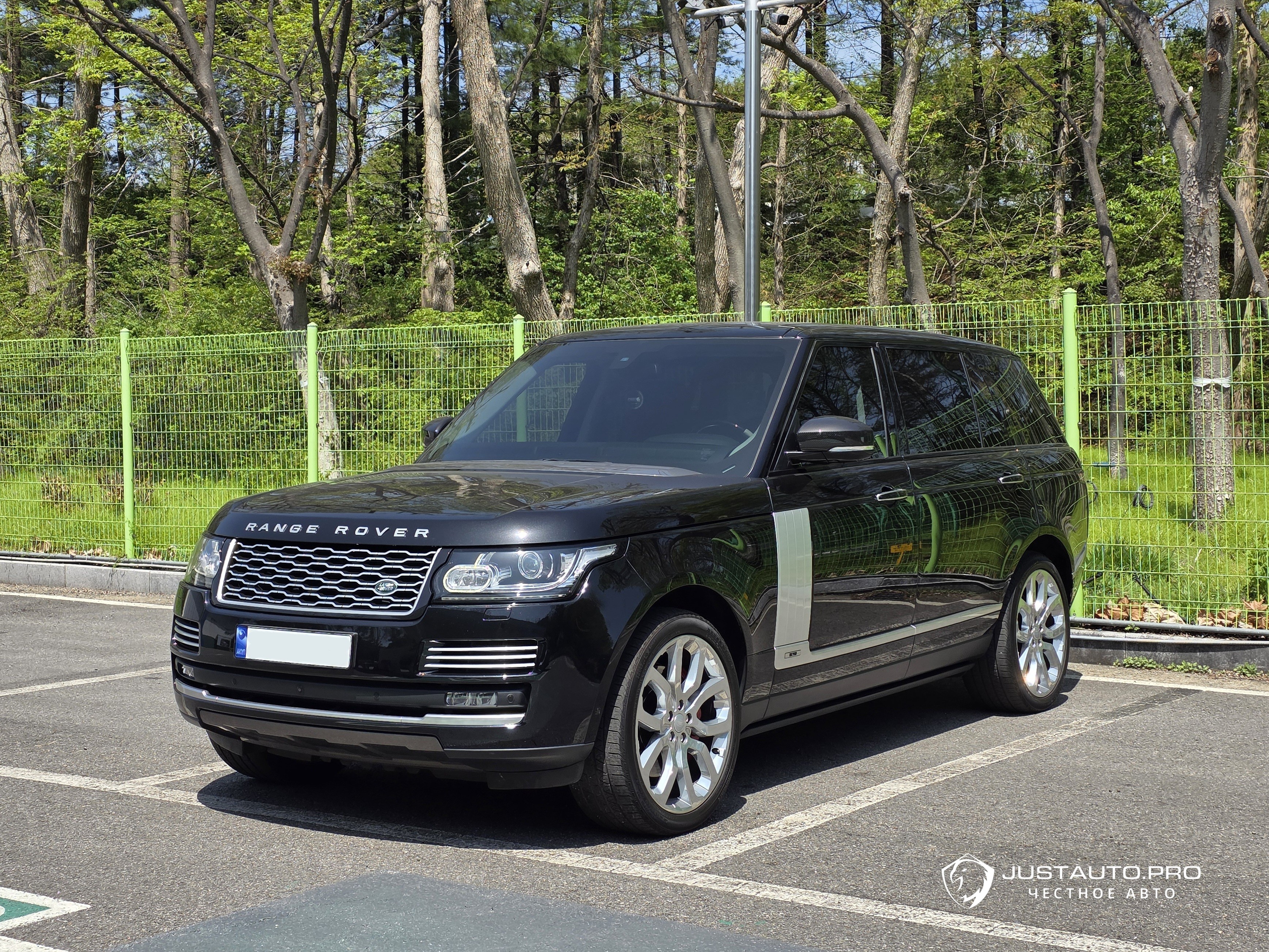Автомобиль Land Rover Range Rover