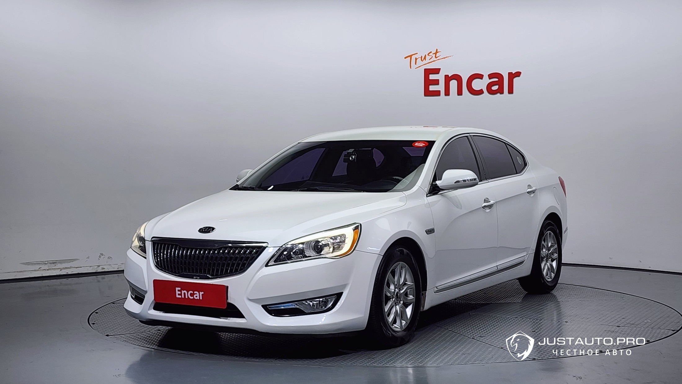 Автомобиль Kia K7