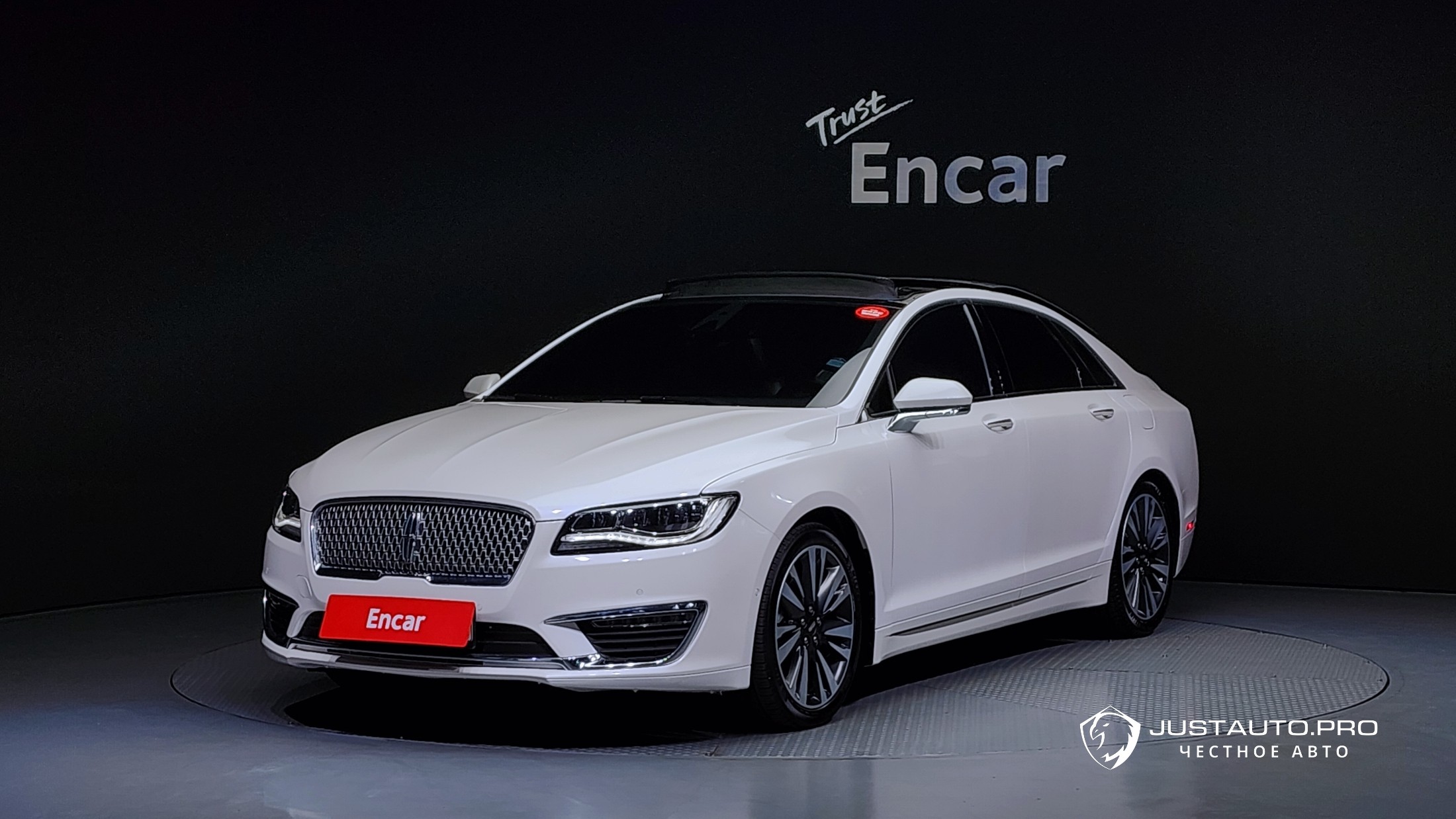 Автомобиль Lincoln MKZ
