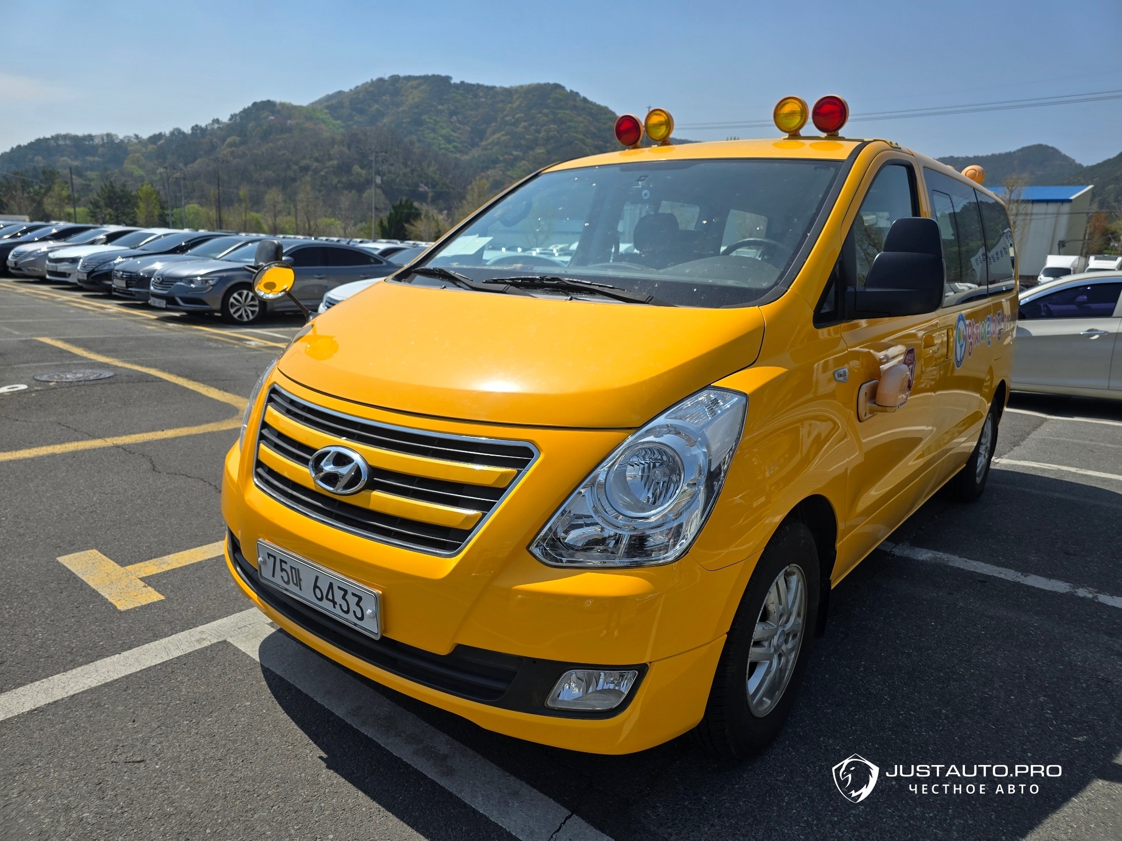 Автомобиль Hyundai Starex