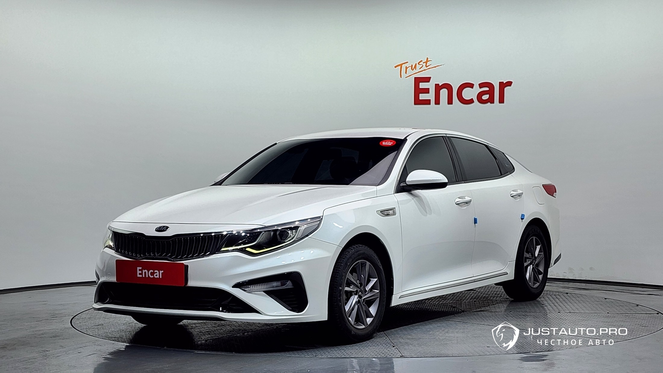 Автомобиль Kia K5