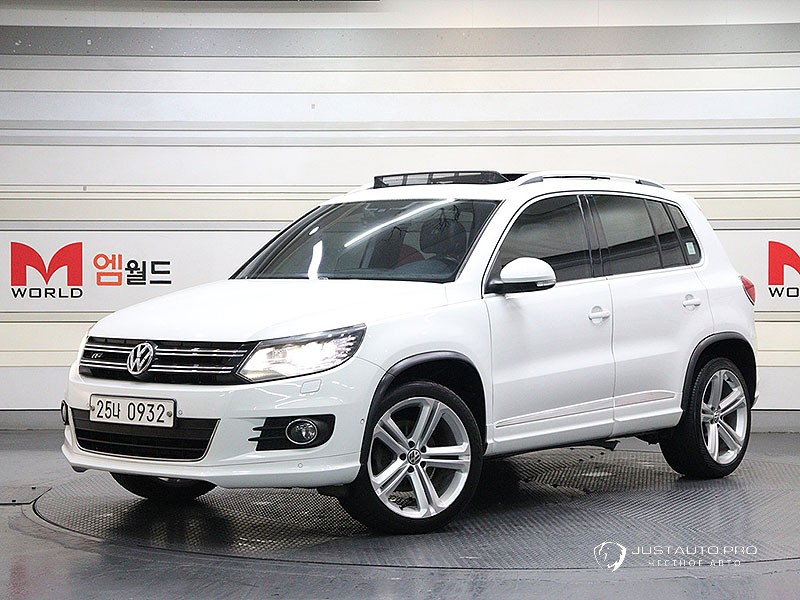 Автомобиль Volkswagen Tiguan