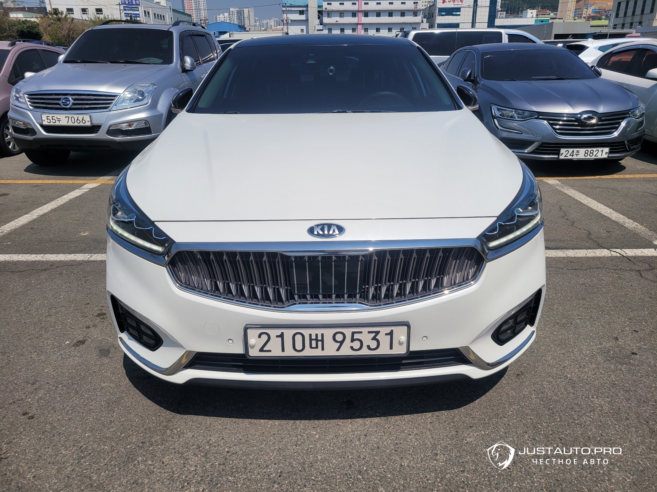 Автомобиль Kia K7