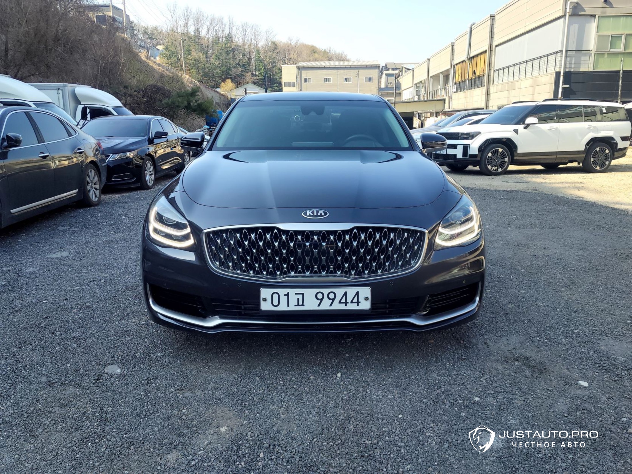 Автомобиль Kia K9