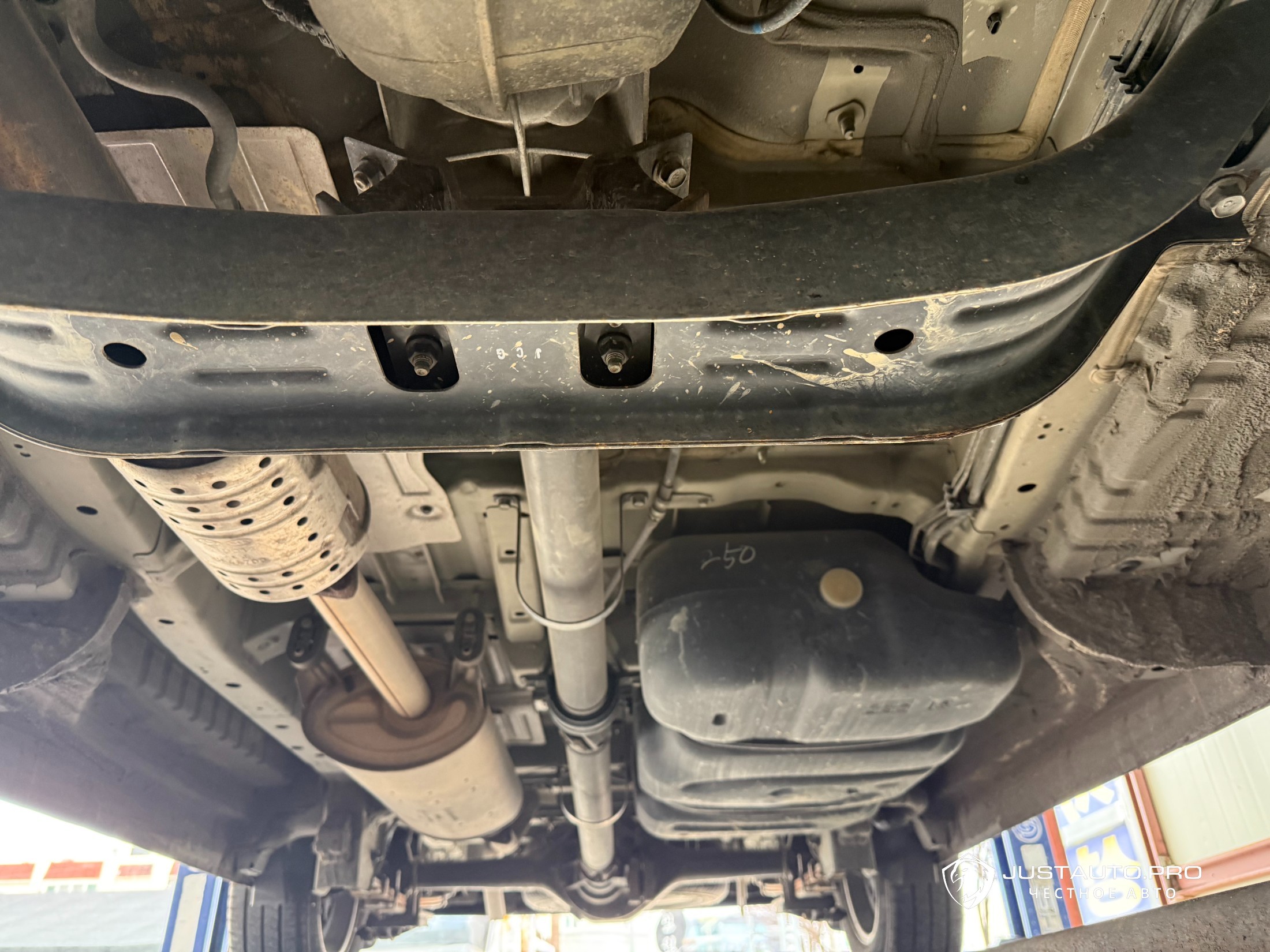 Автомобиль Hyundai Starex