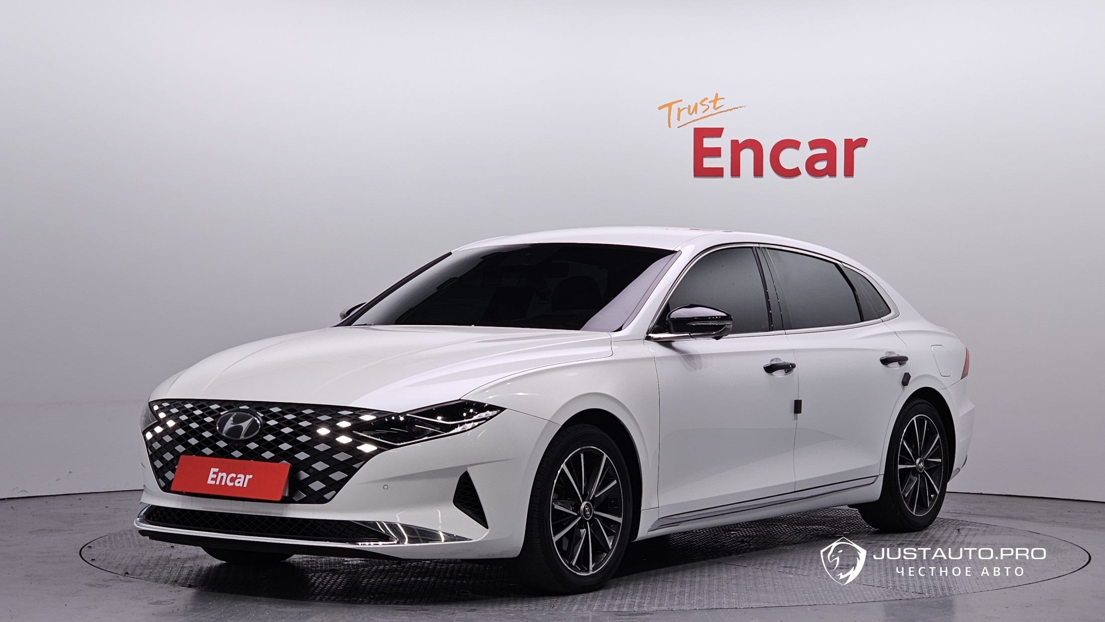 Автомобиль Hyundai Grandeur