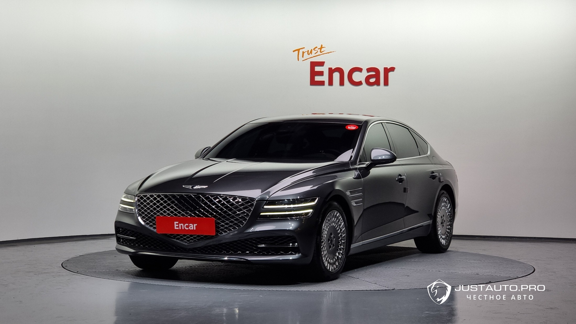 Автомобиль Genesis G80
