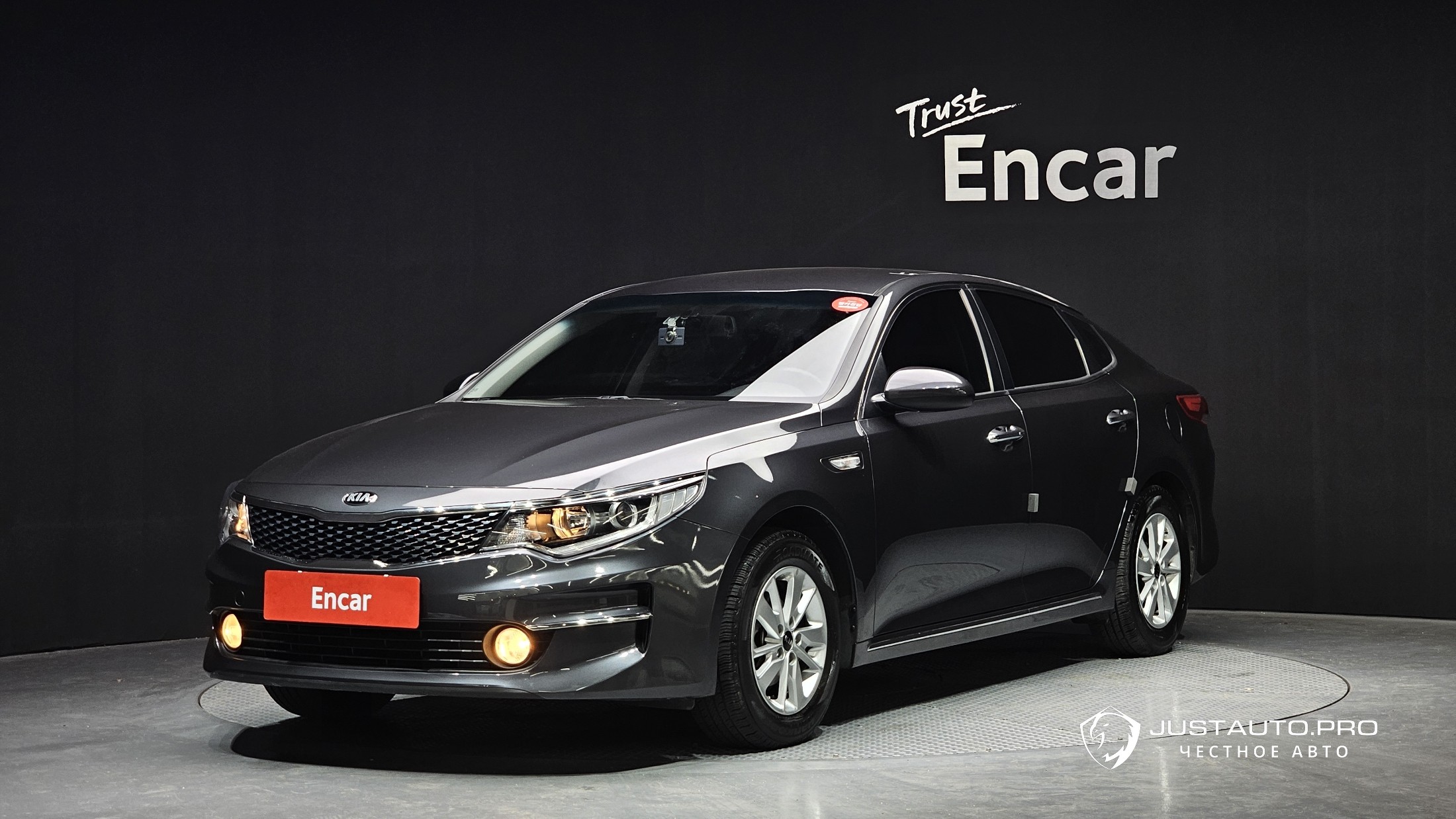 Автомобиль Kia K5