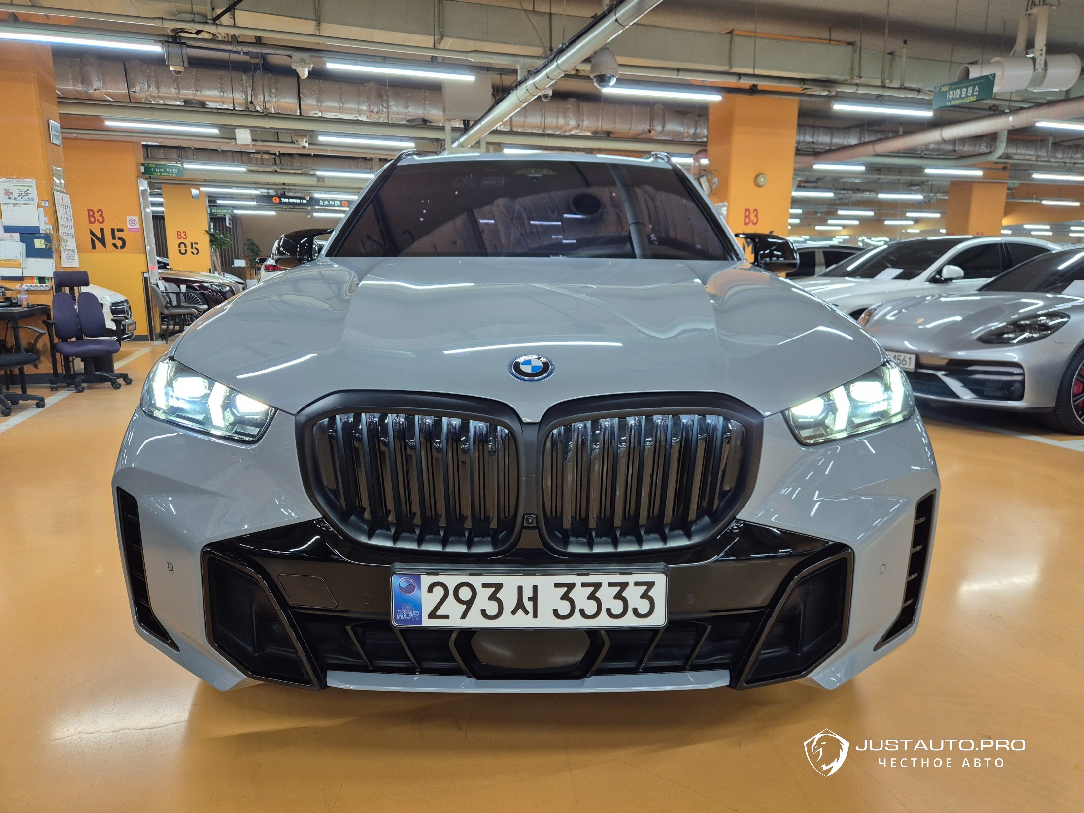 Автомобиль BMW X5