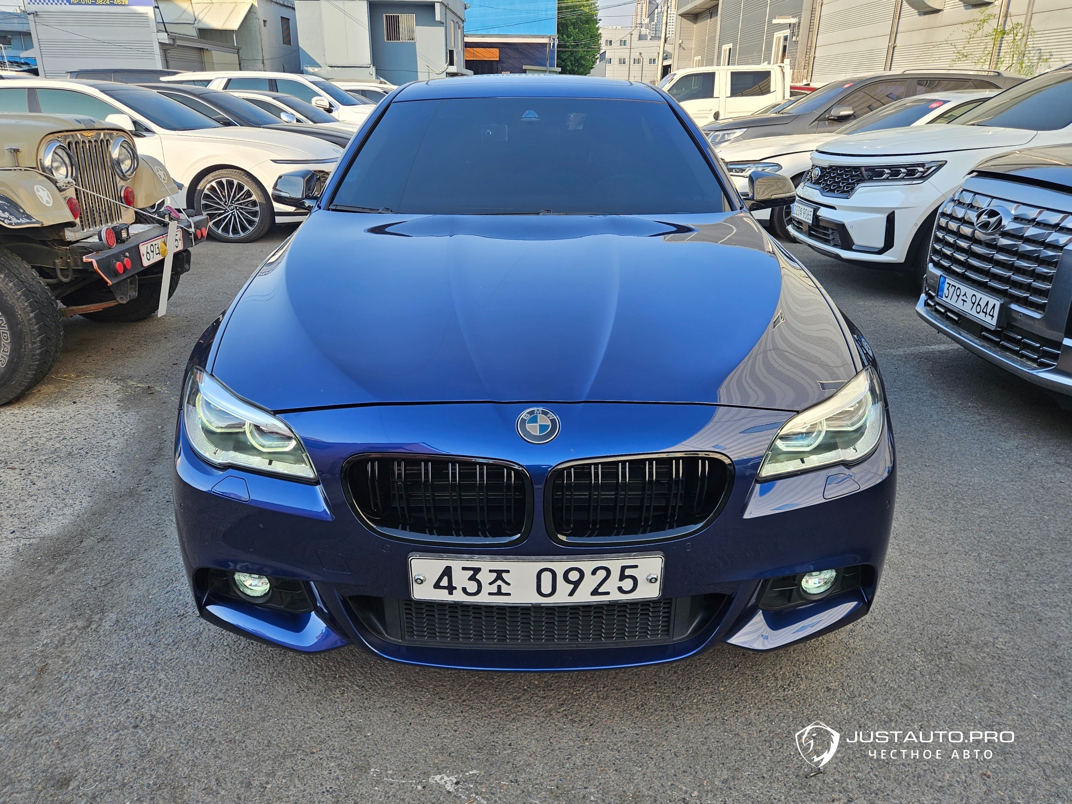 Автомобиль BMW 5-Series