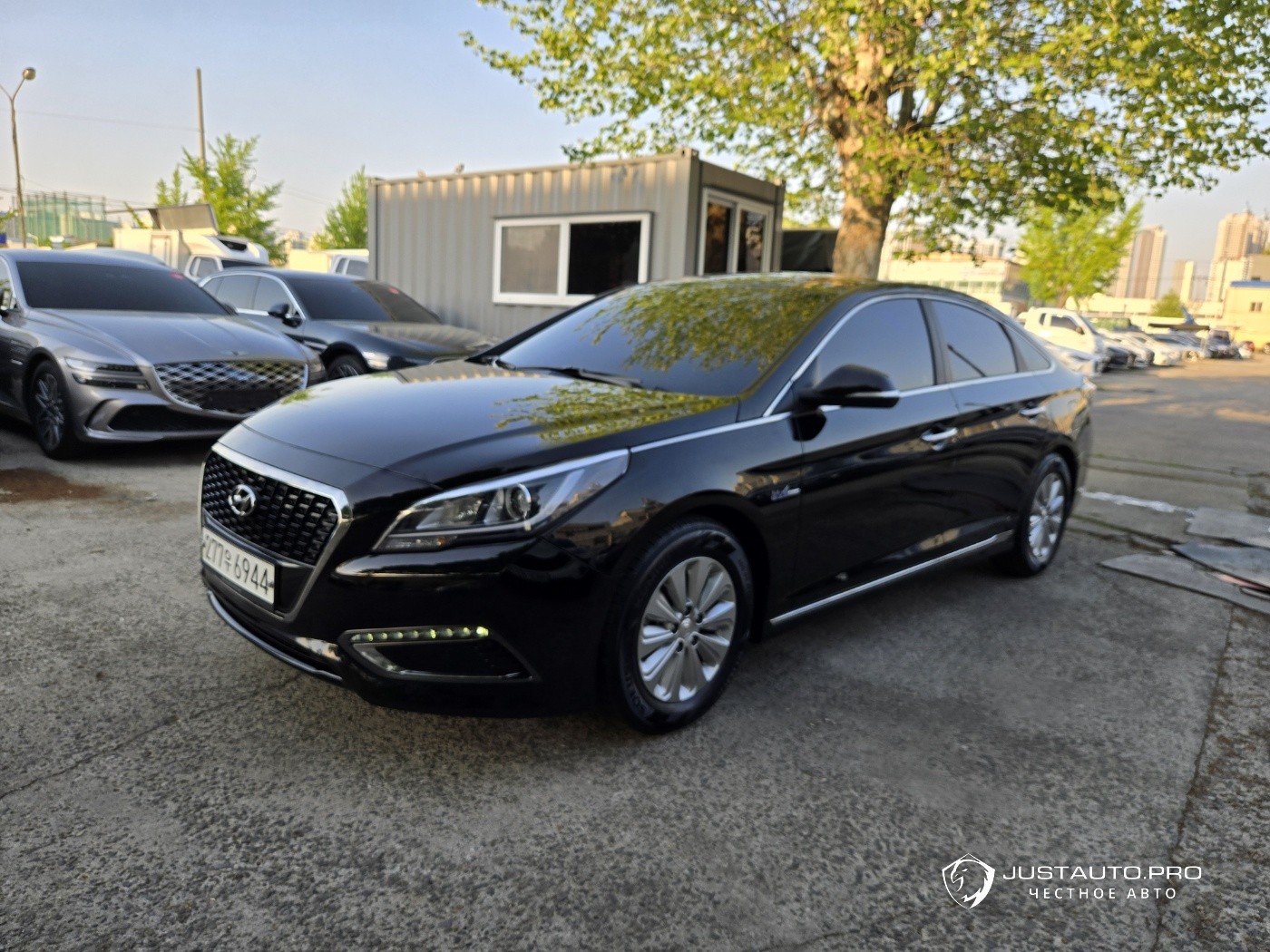 Автомобиль Hyundai Sonata