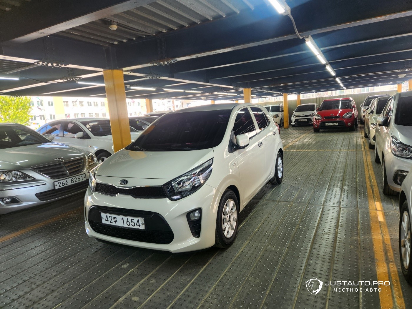Автомобиль Kia morning