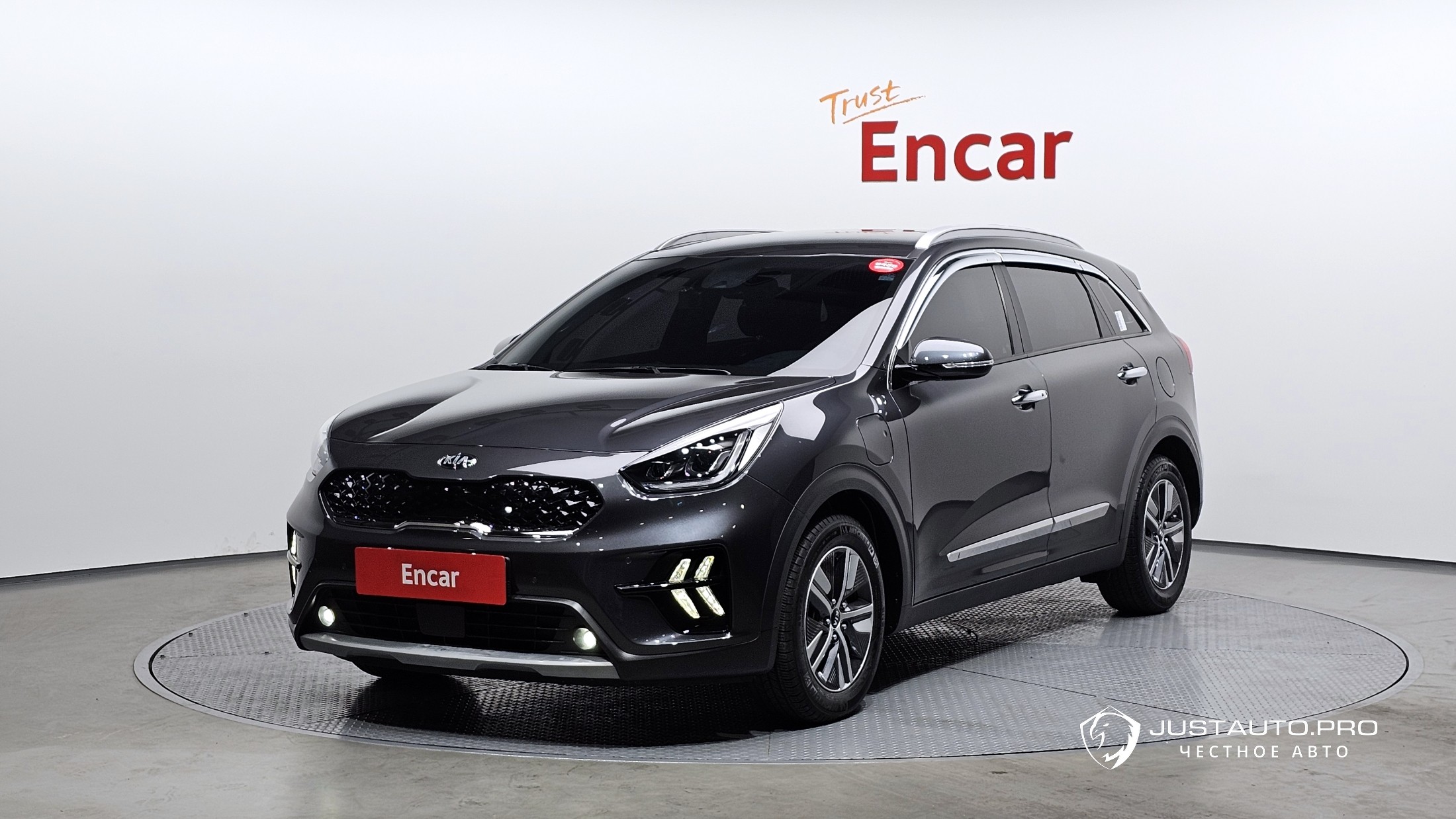 Автомобиль Kia Niro