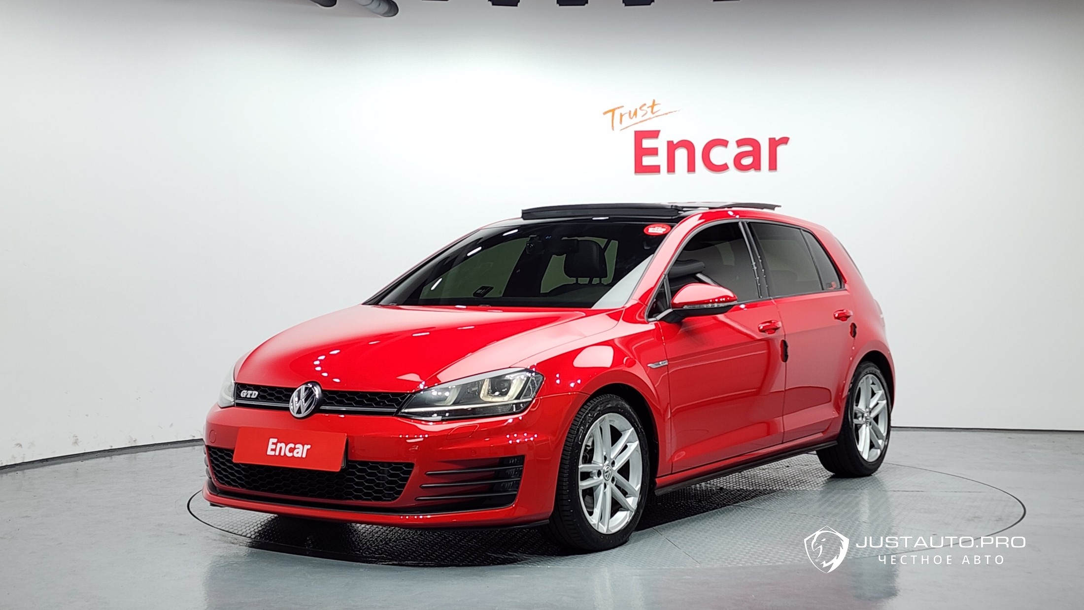 Автомобиль Volkswagen Golf